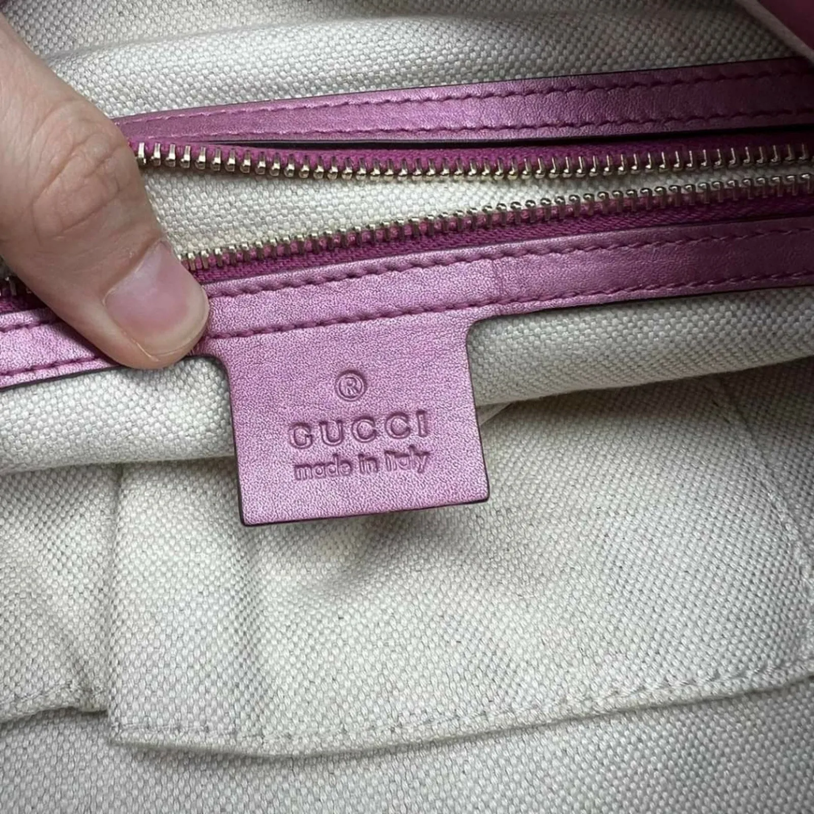 100% Authentic Gucci GG Bree Leather Tote Bag