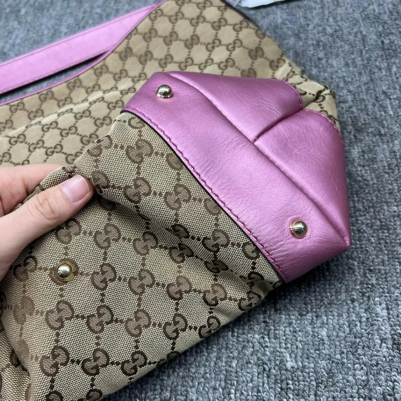 100% Authentic Gucci GG Bree Leather Tote Bag