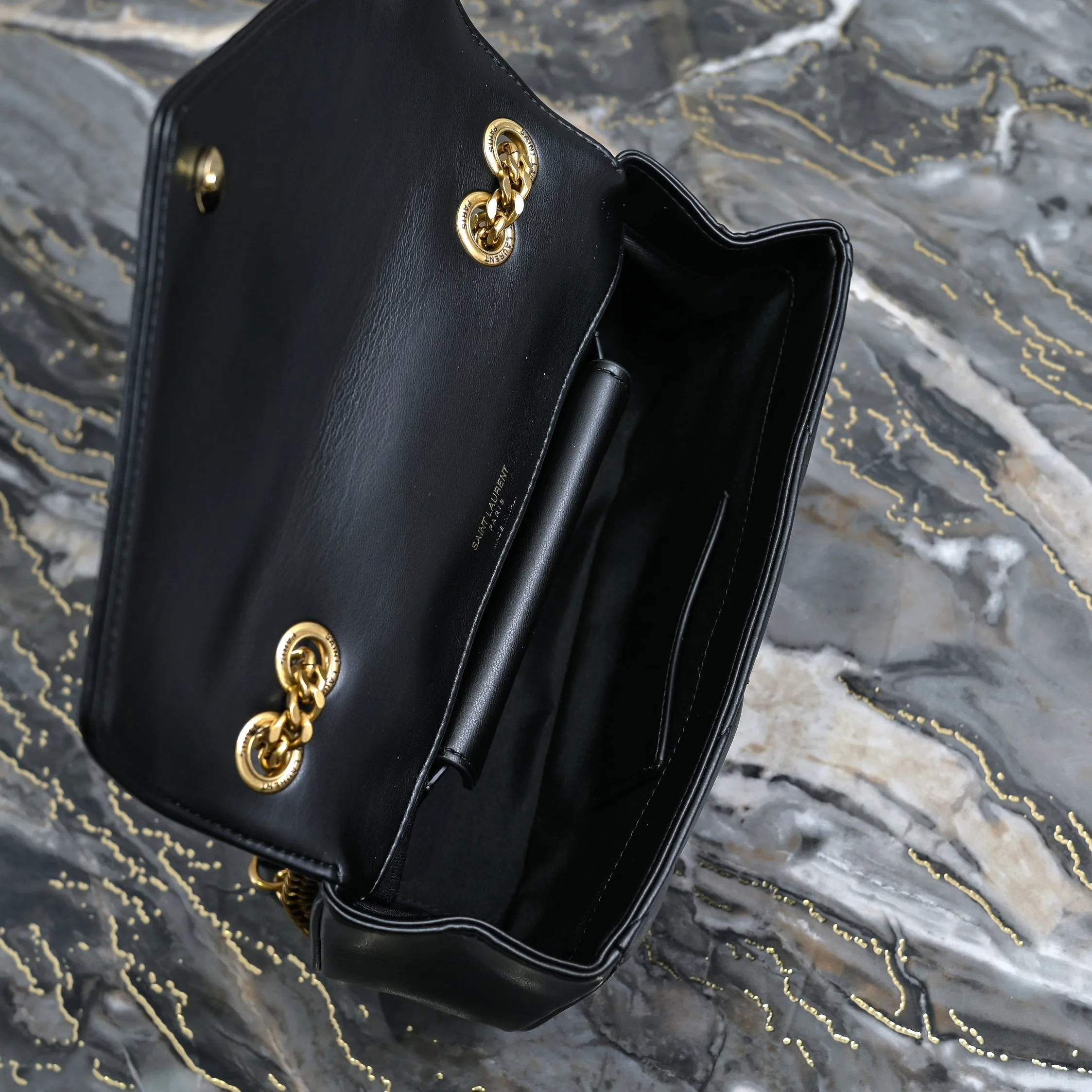 3 Size - Elegant Black Herringbone Shoulder Bag