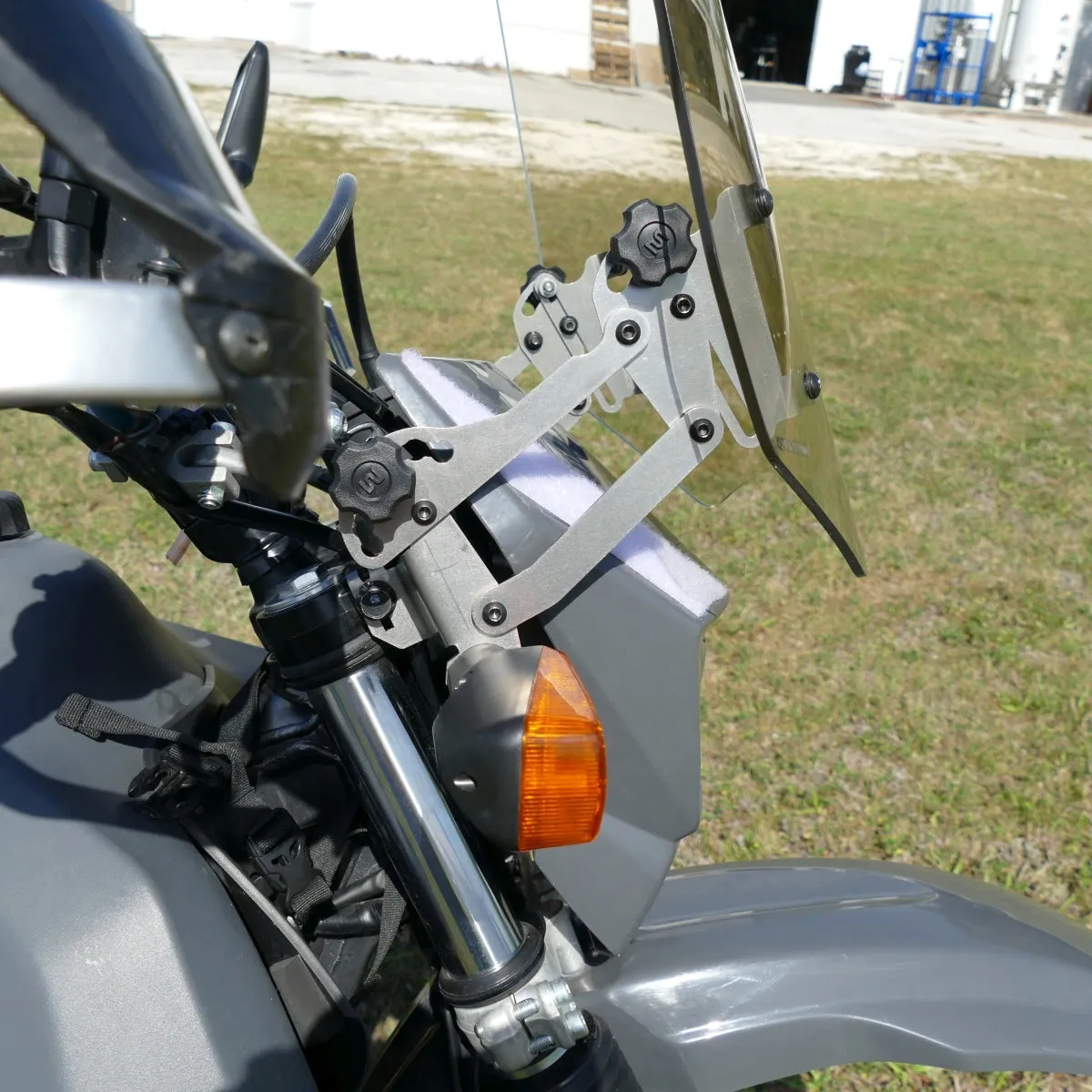 Adjustable Windshield System for Suzuki DR650 (1996 & Up)