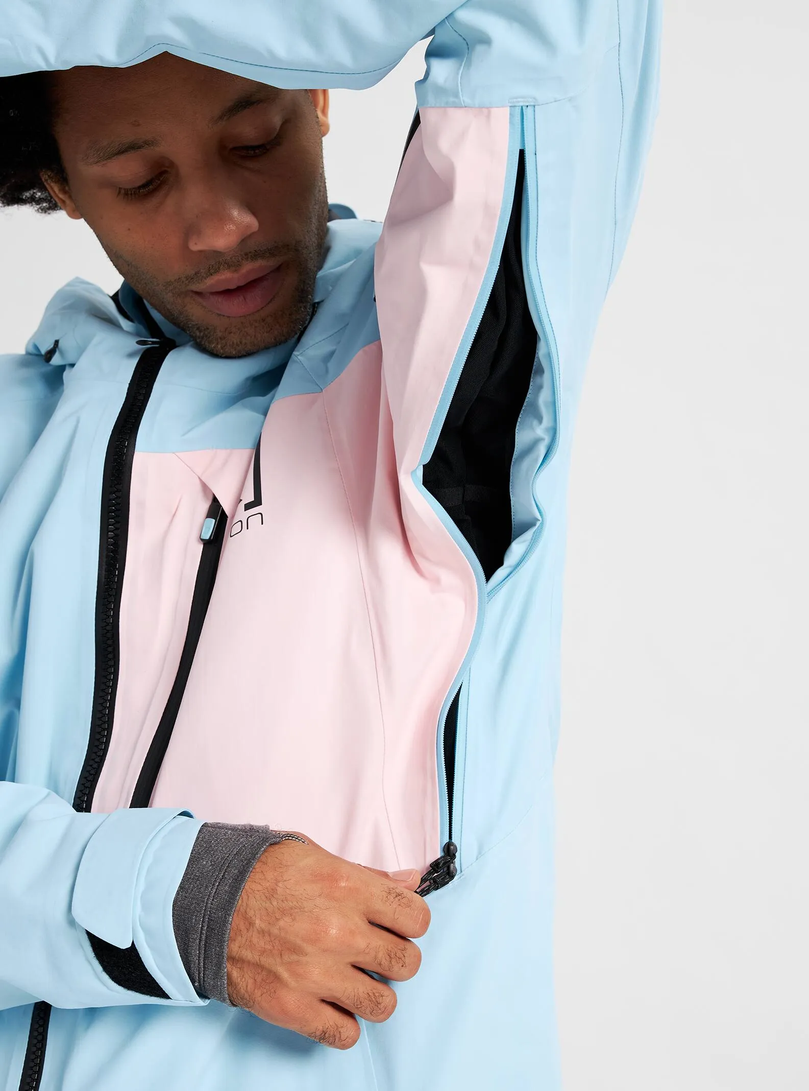 [ak] GORE-TEX Cyclic Snowboard Jacket 2022