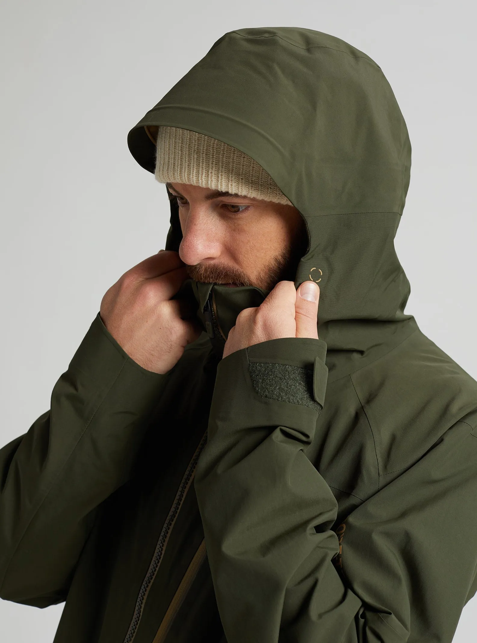 [ak] GORE-TEX Cyclic Snowboard Jacket 2022