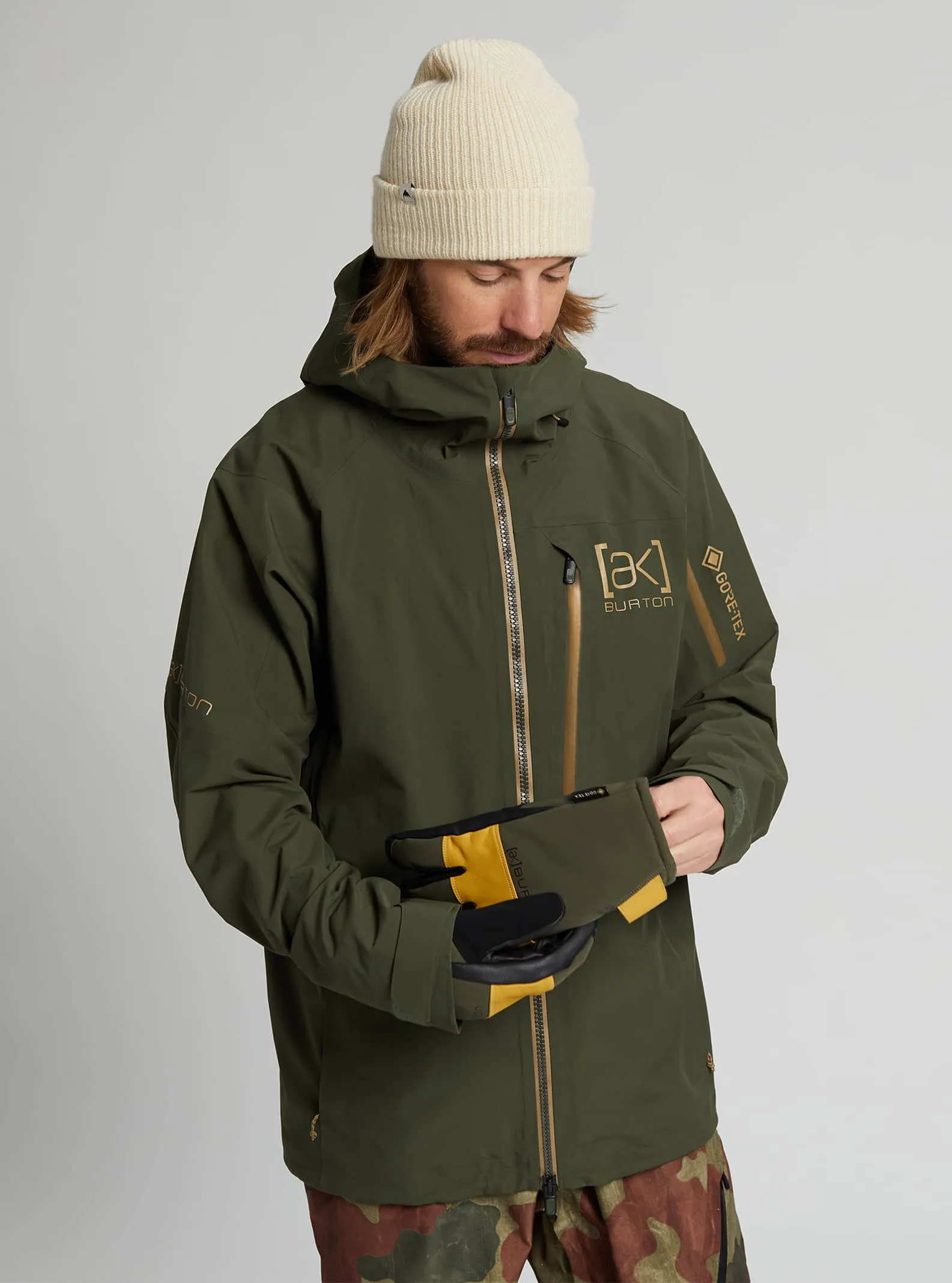 [ak] GORE-TEX Cyclic Snowboard Jacket 2022