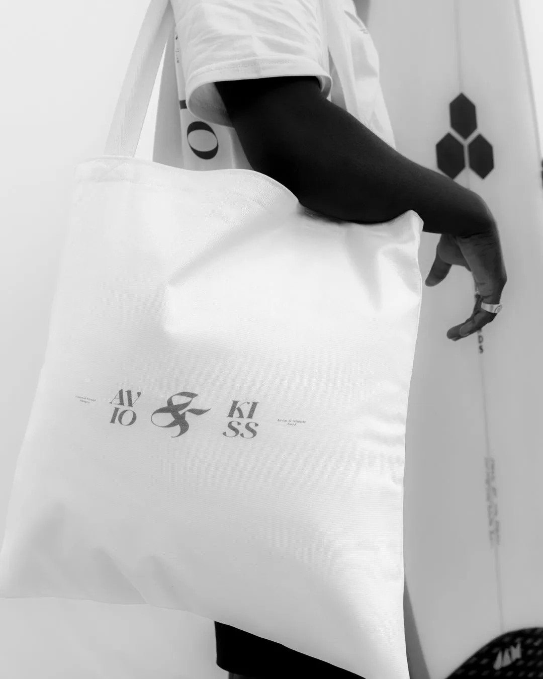 AVIO & KISS Tote Bag