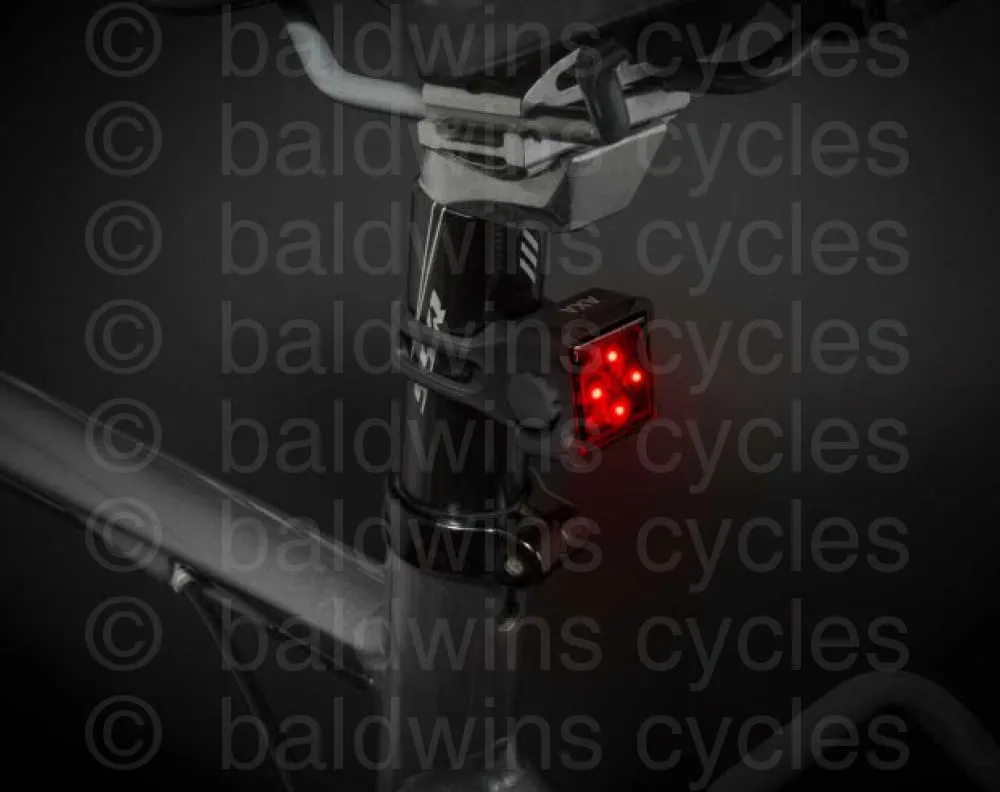 AXA Niteline T4-R USB Light Set (1 LED/4 LED)