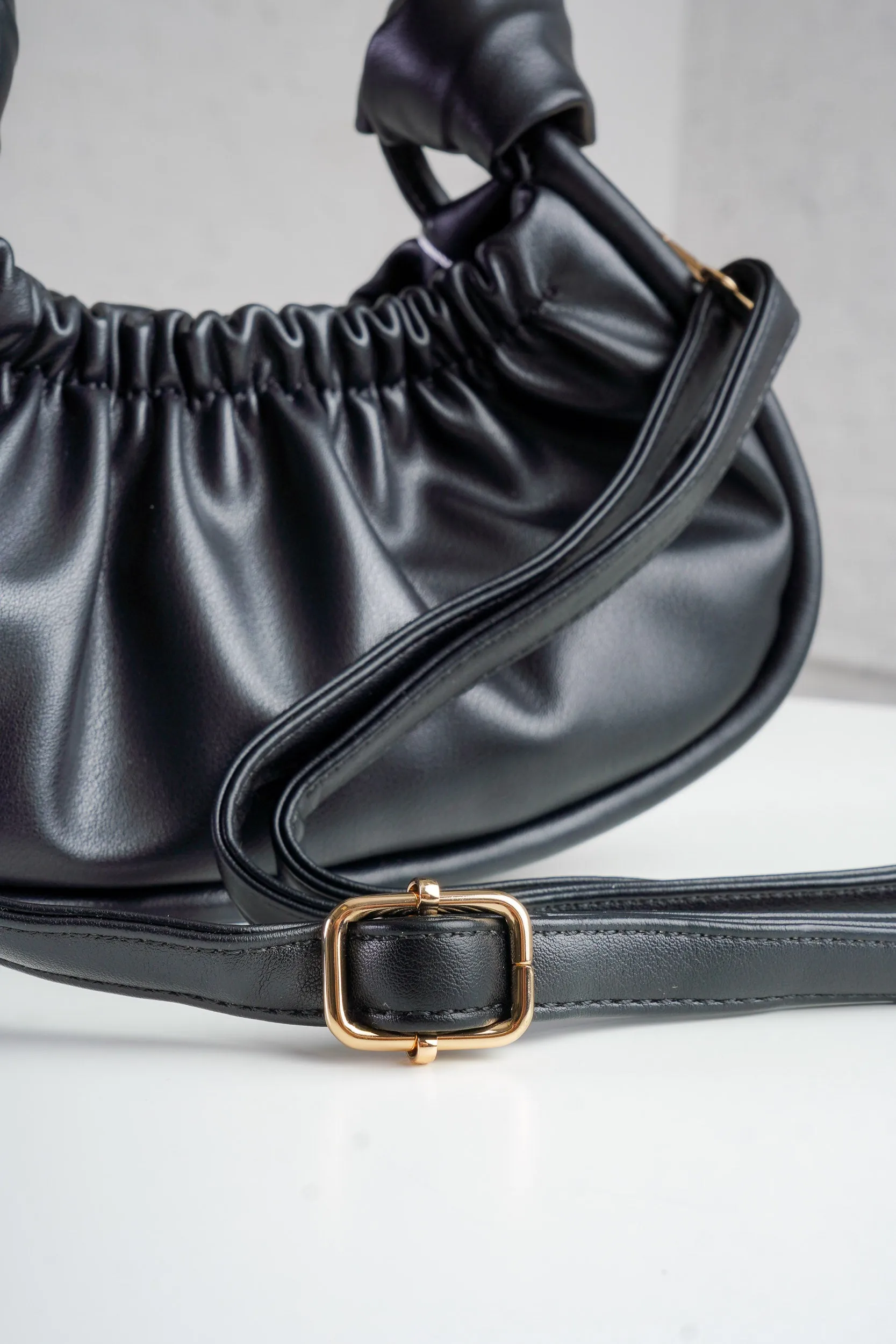 Baguette Shoulder Bag in Black