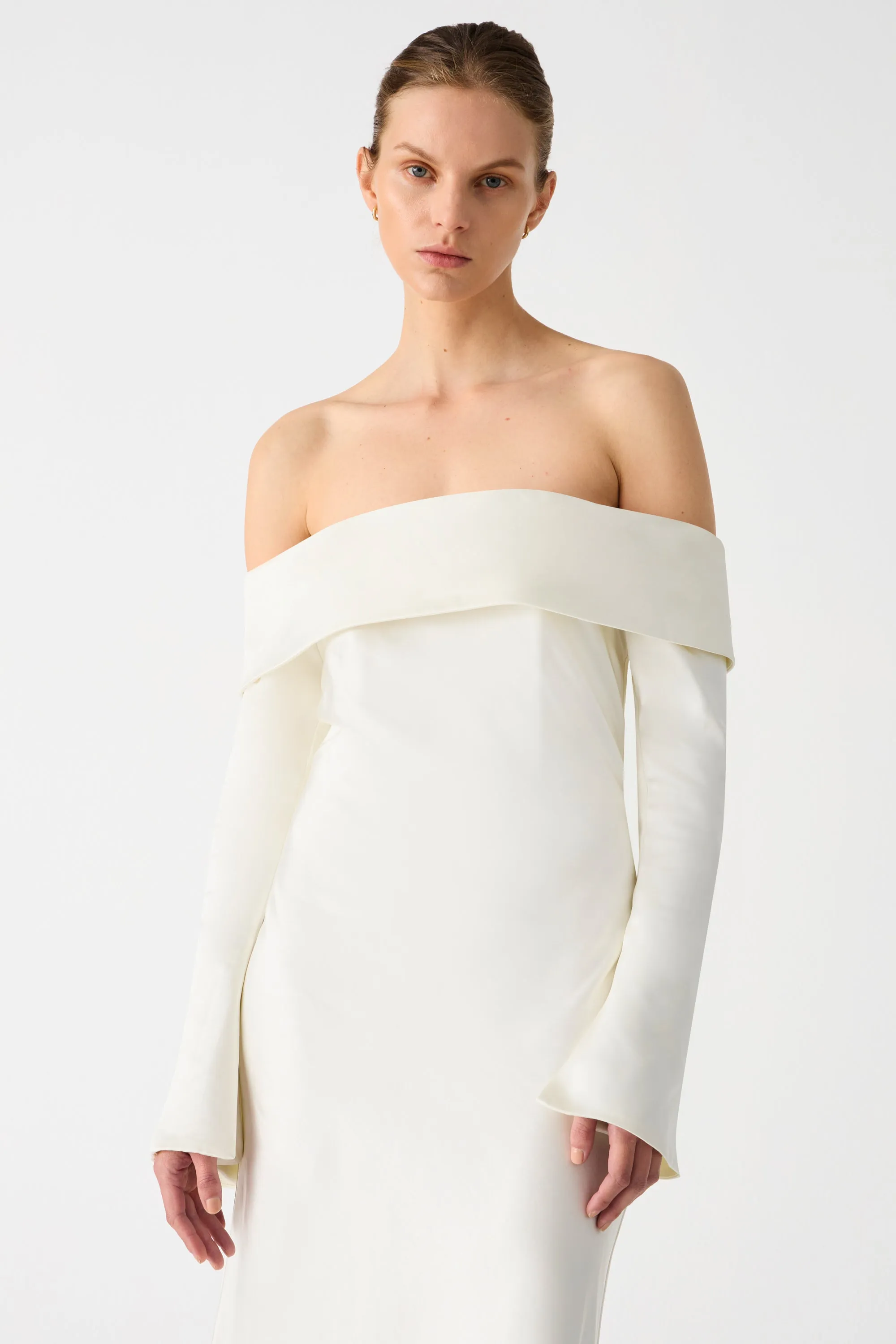 BIANCA GLOSS SATIN GOWN
