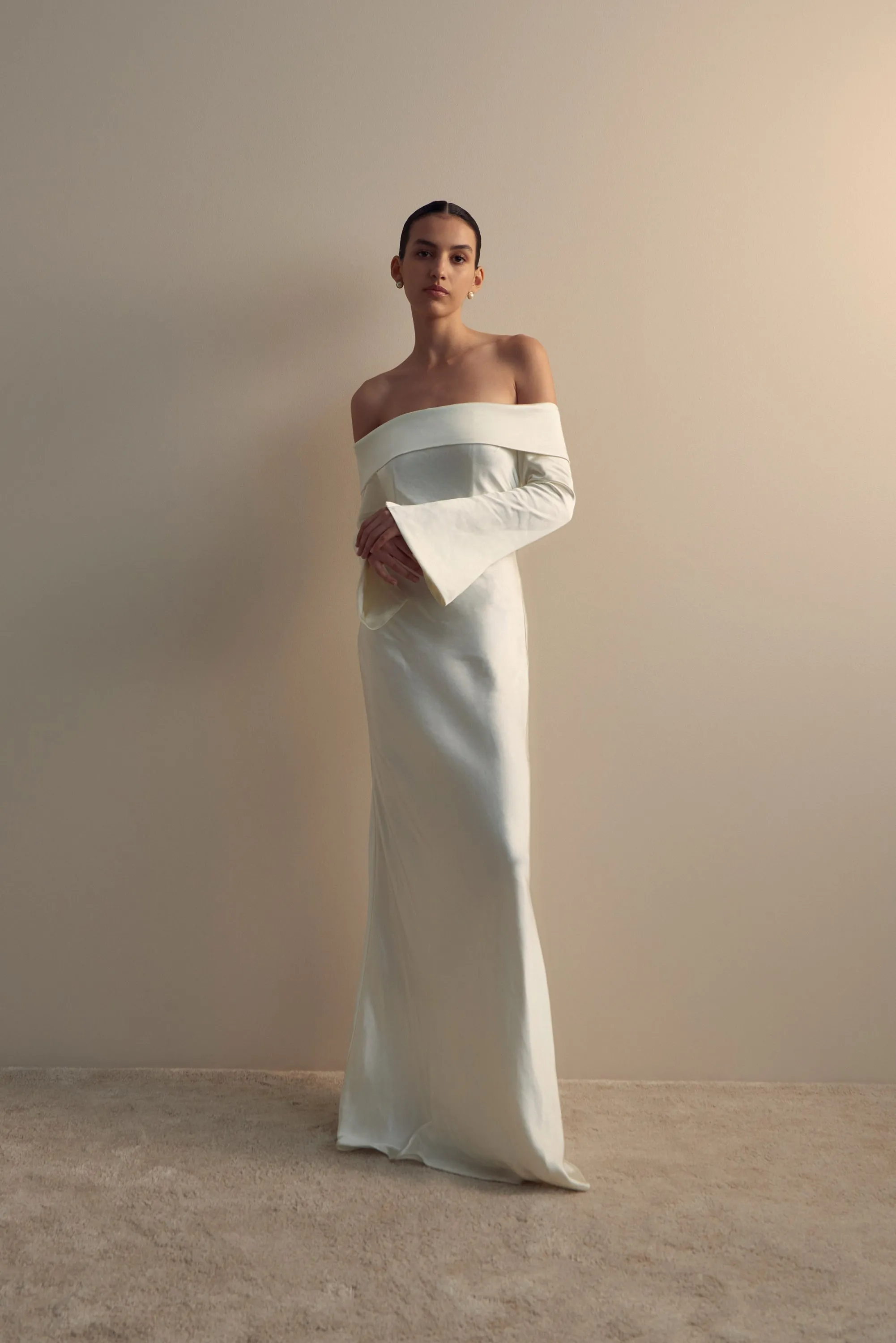 BIANCA GLOSS SATIN GOWN