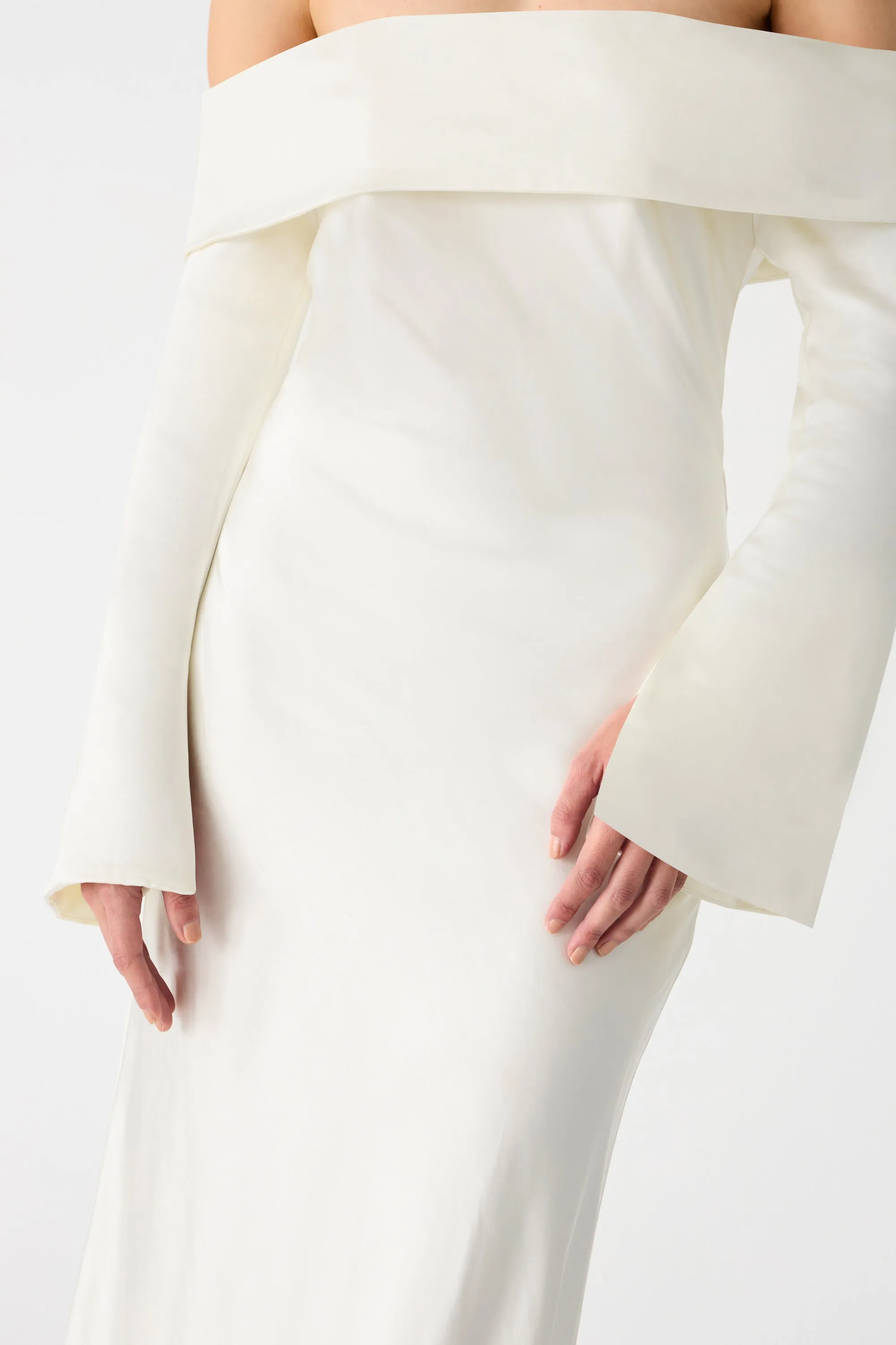 BIANCA GLOSS SATIN GOWN