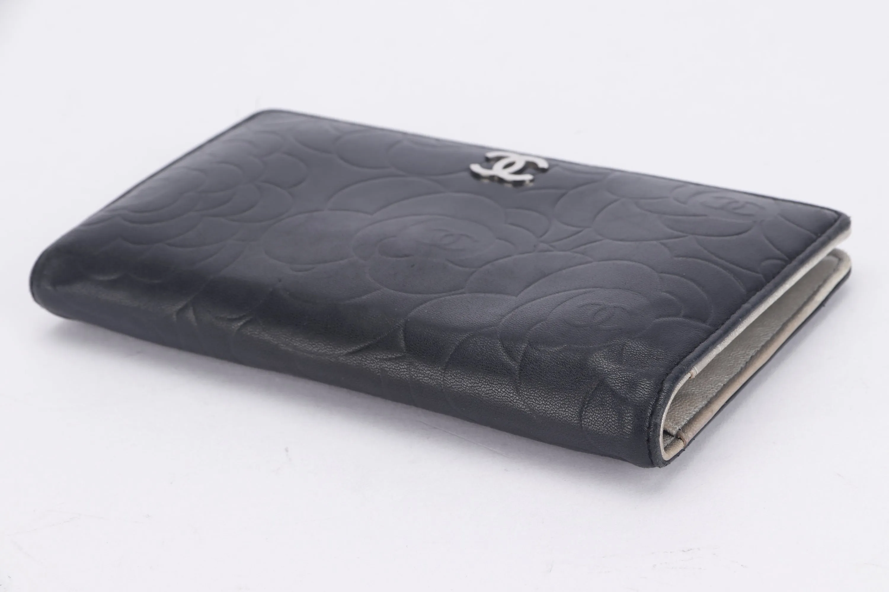 CHANEL CAMELLIA LONG WALLET (1462xxxx) BLACK LAMBSKIN SILVER HARDWARE, WITH CARD & BOX