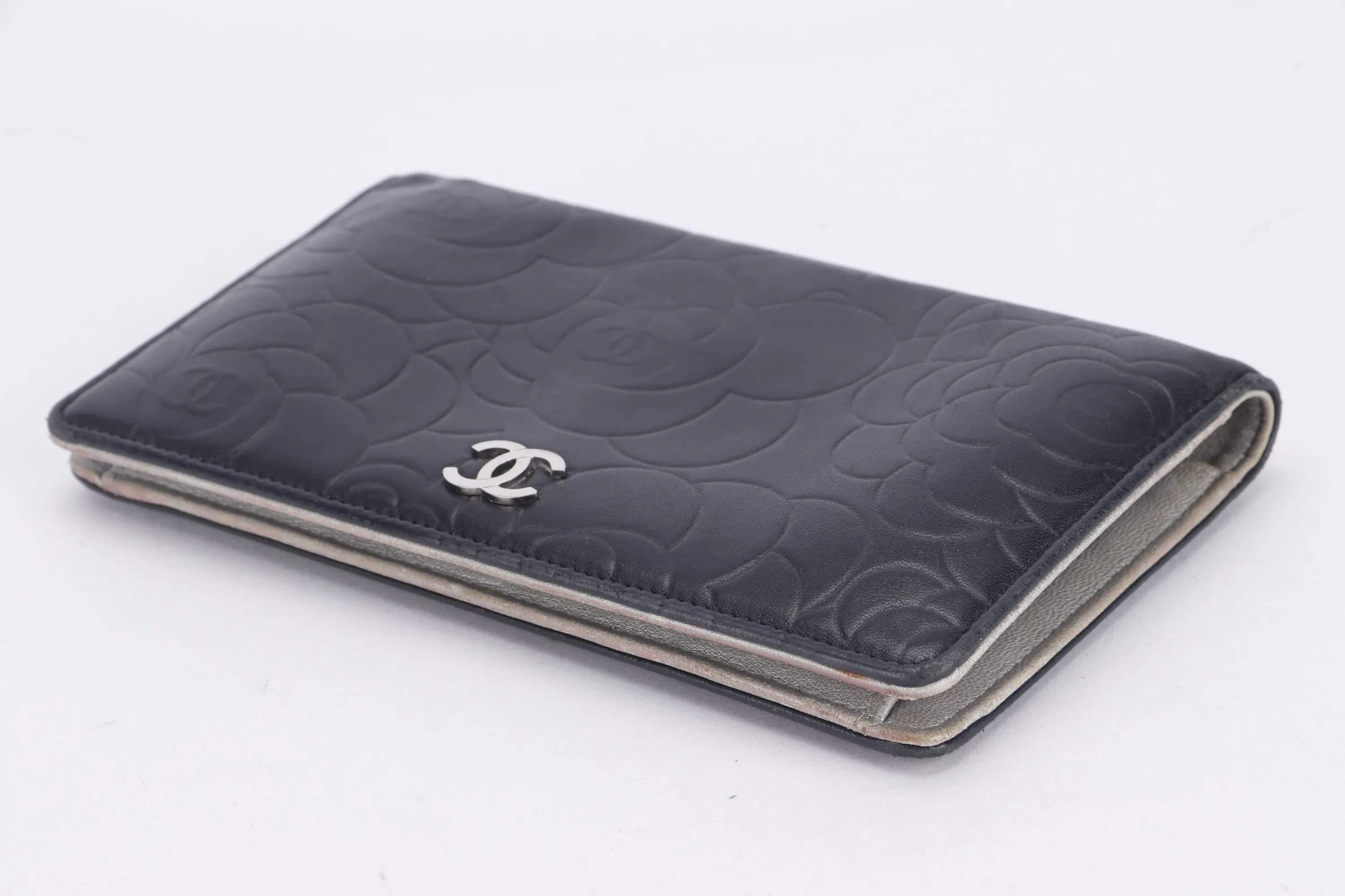 CHANEL CAMELLIA LONG WALLET (1462xxxx) BLACK LAMBSKIN SILVER HARDWARE, WITH CARD & BOX