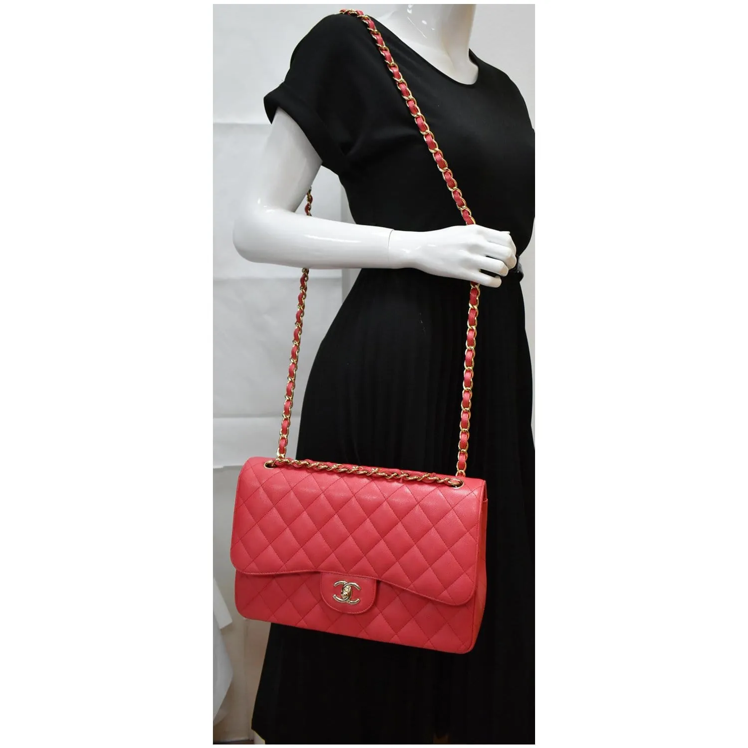 CHANEL Classic Medium Double Flap Caviar Leather Shoulder Bag Rose Pink