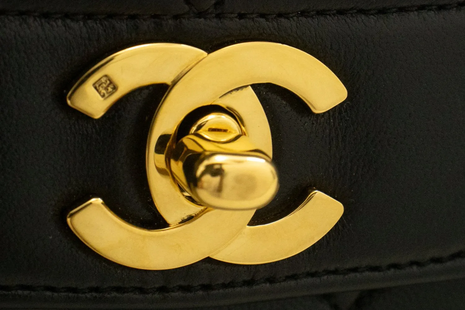 CHANEL Diana Flap Chain Shoulder Bag Black Quilted Lambskin Purse n18