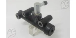 Clutch Master Cylinder Isuzu Hd Fsr/Ftr/Cvr (ISU305)