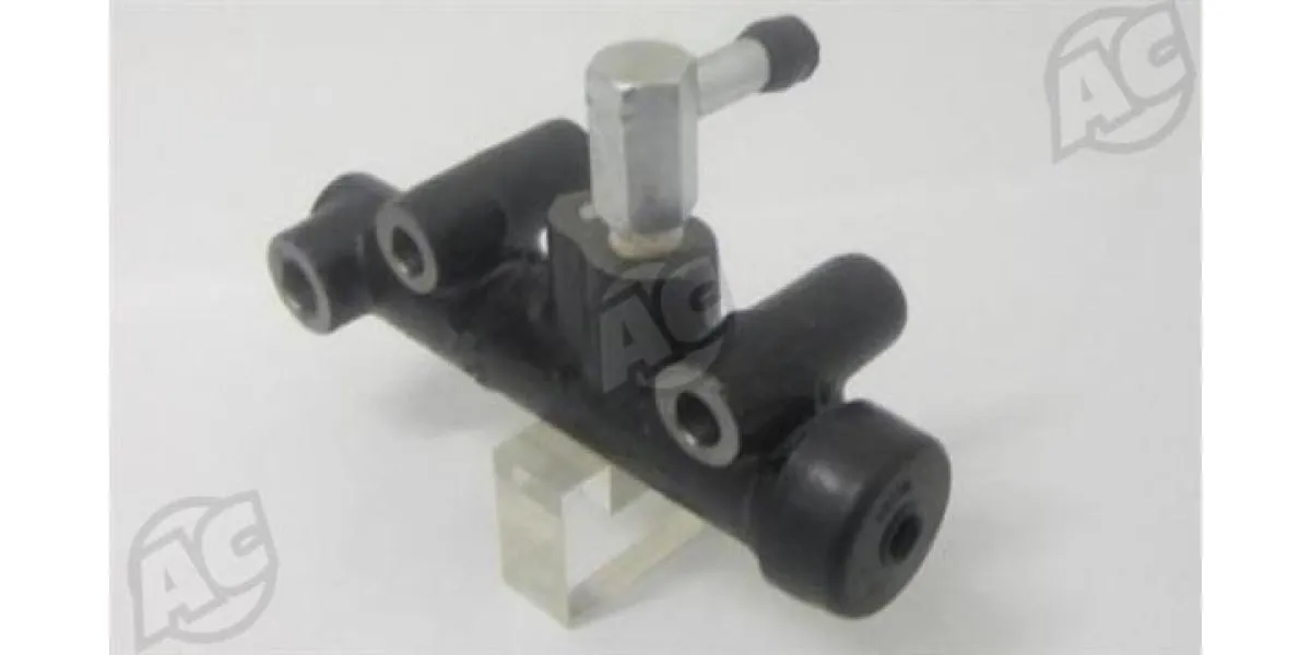Clutch Master Cylinder Isuzu Hd Fsr/Ftr/Cvr (ISU305)