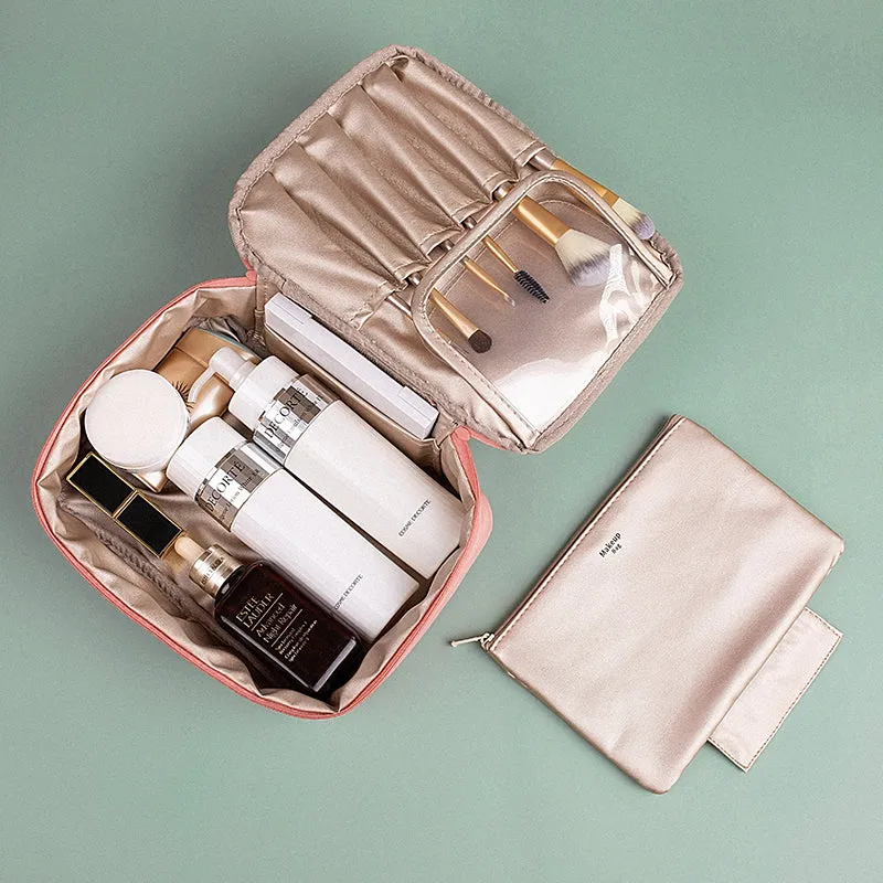 Delta Delta Delta Makeup Bag