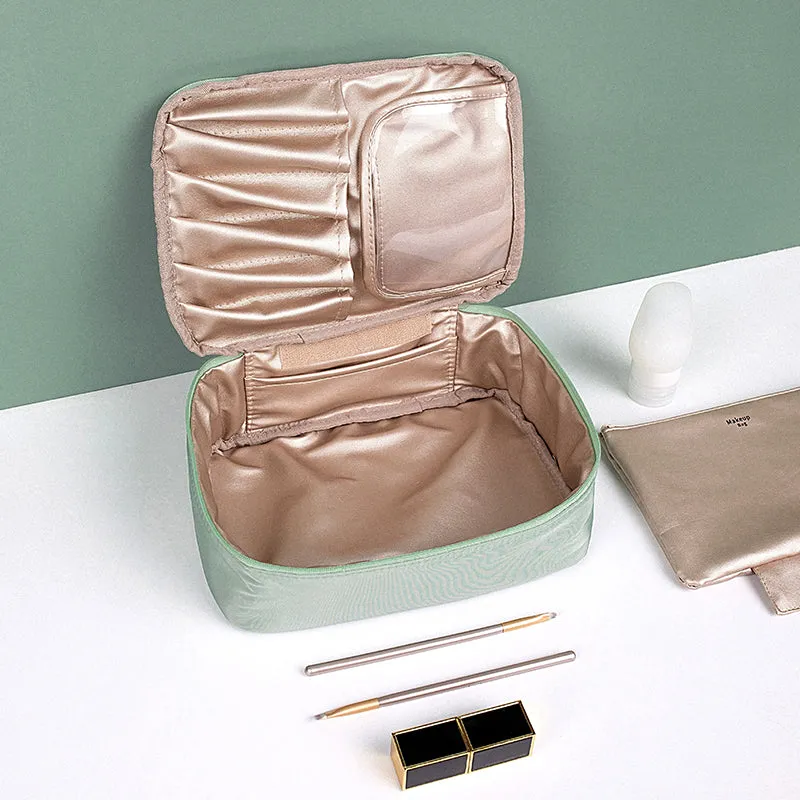 Delta Delta Delta Makeup Bag