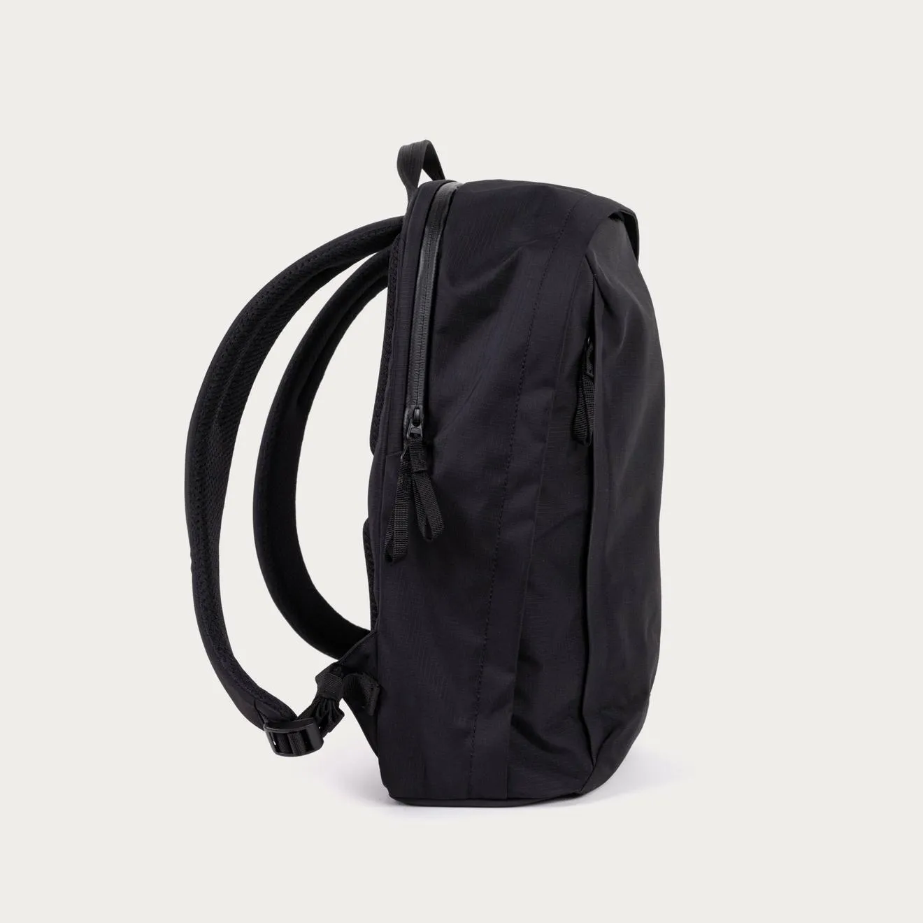 Everything Travel Pack 28L