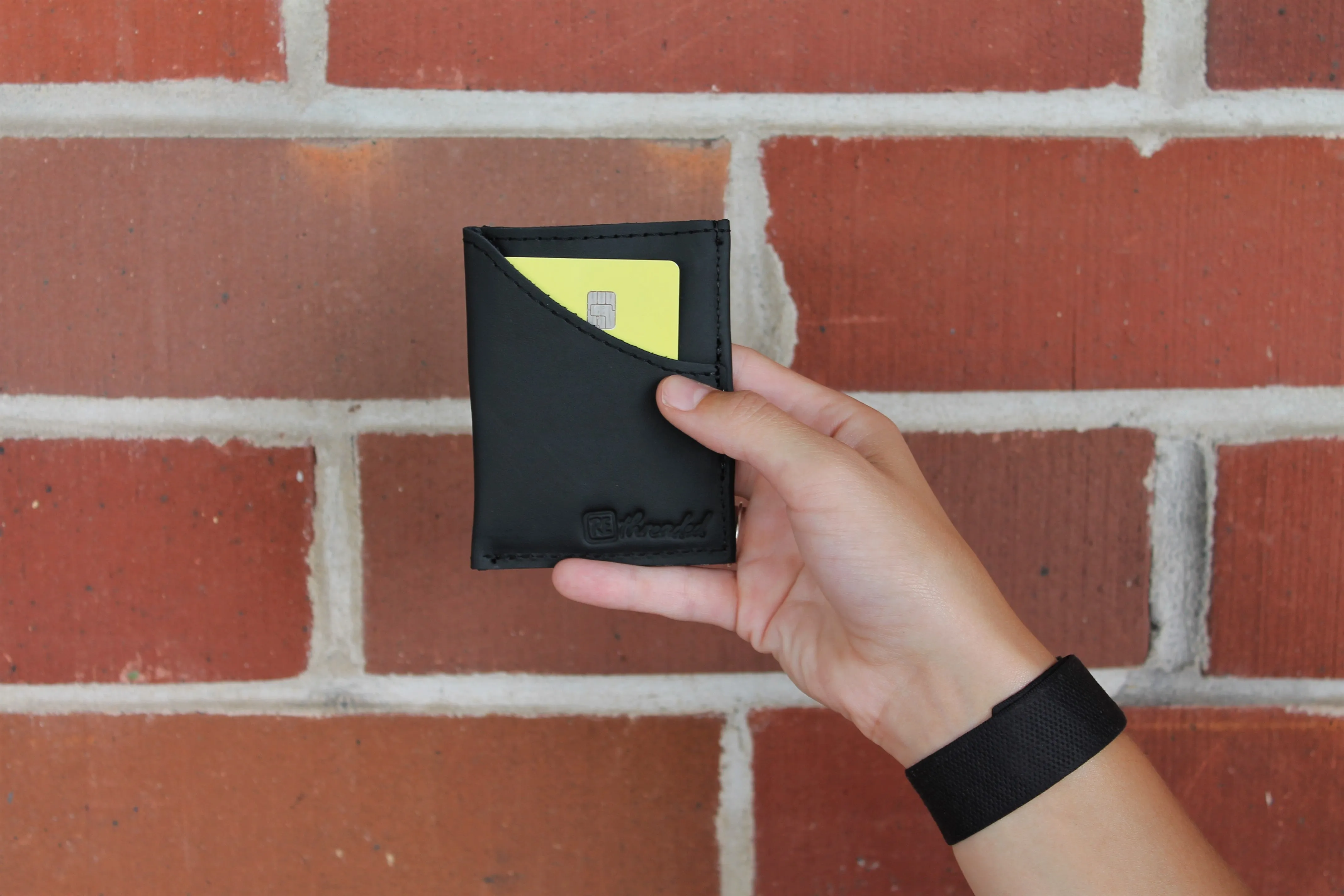 Four Pocket Wallet / Carbon Elemental
