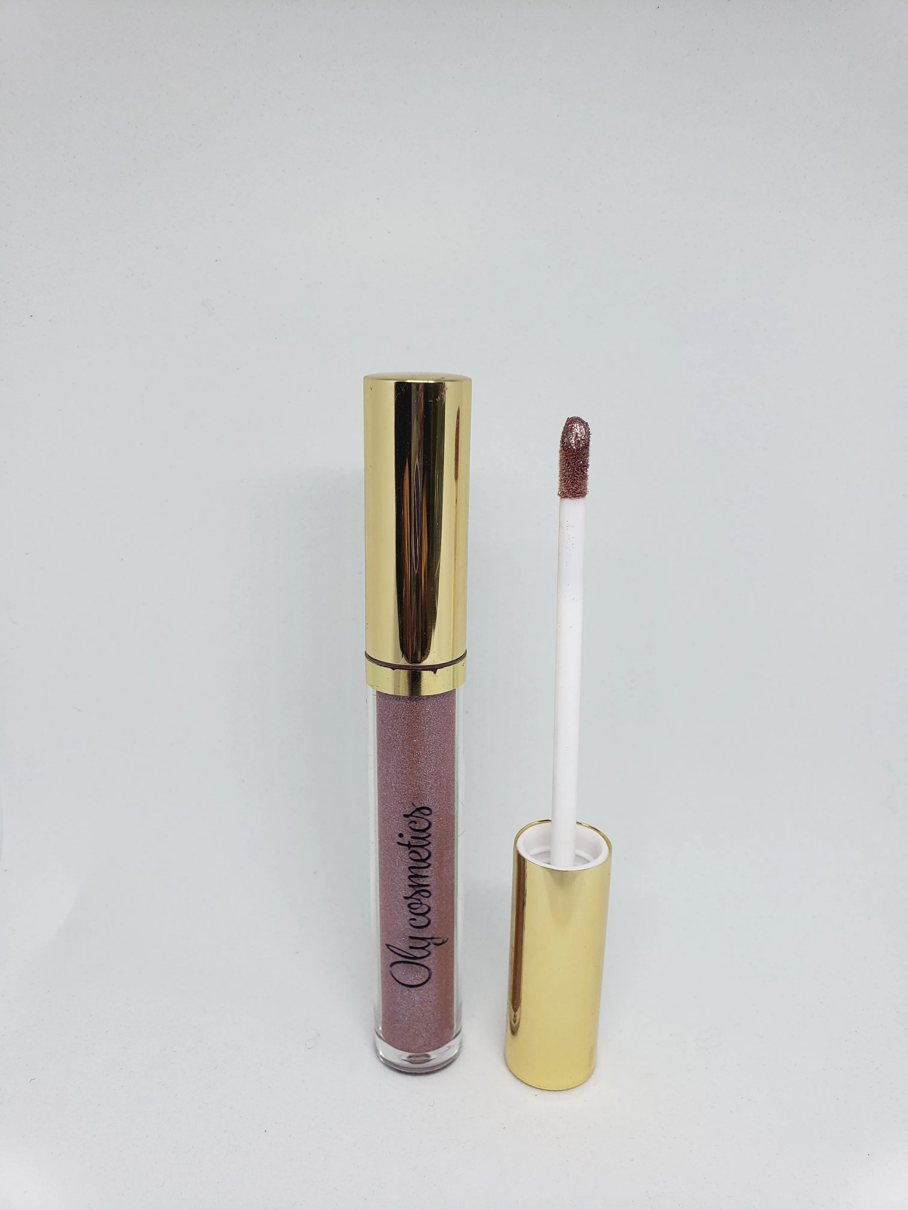 Glitter lip gloss (Matte).