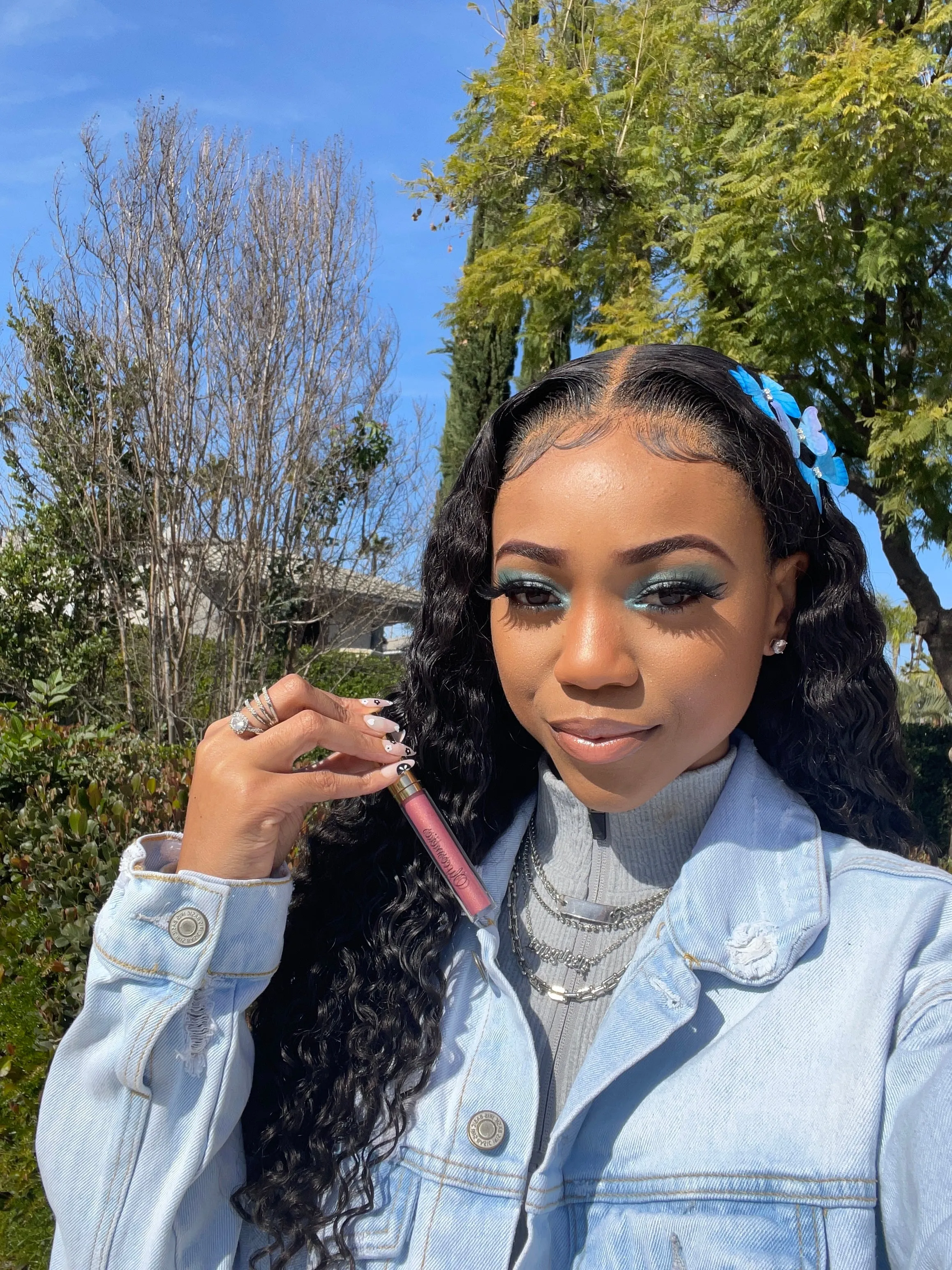Glitter lip gloss (Matte).