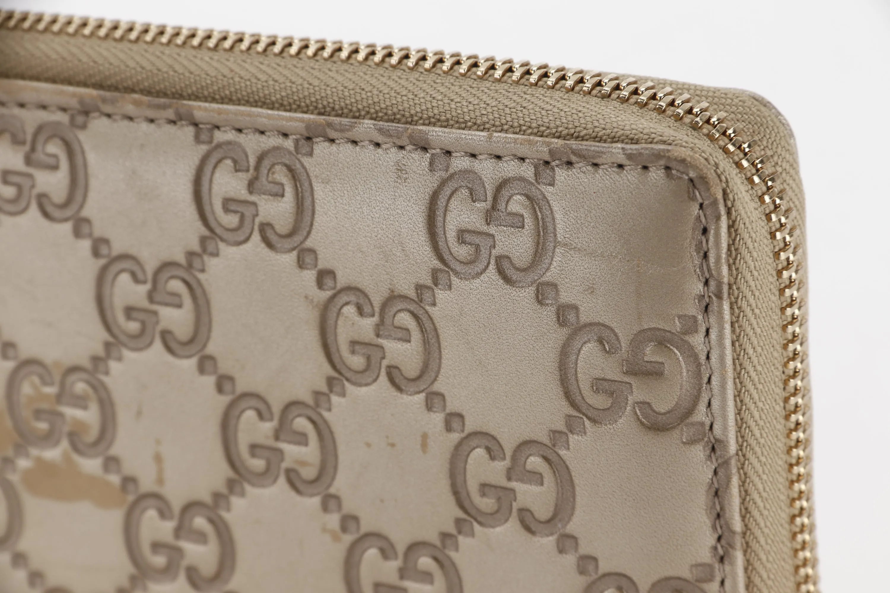 GUCCI 282247 534633 GUCCISSIMA METALLIC LEATHER LONG ZIP WALLET GOLD HARDWARE, NO DUST COVER & BOX