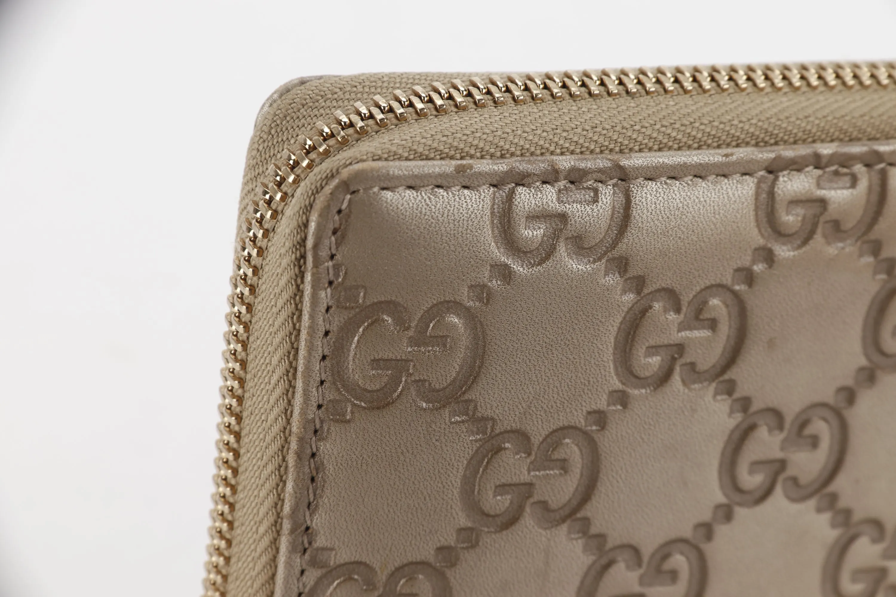 GUCCI 282247 534633 GUCCISSIMA METALLIC LEATHER LONG ZIP WALLET GOLD HARDWARE, NO DUST COVER & BOX