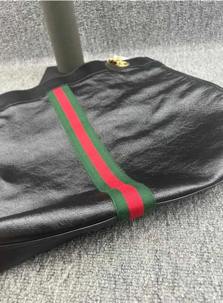 Gucci Black Supreme Leather Shoulder Bag