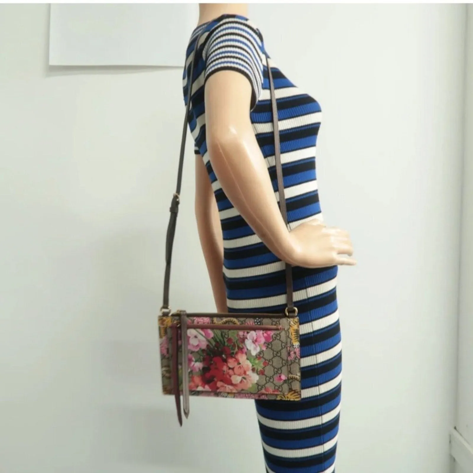 GUCCI Brown W/P Canvas Shoulder Bag