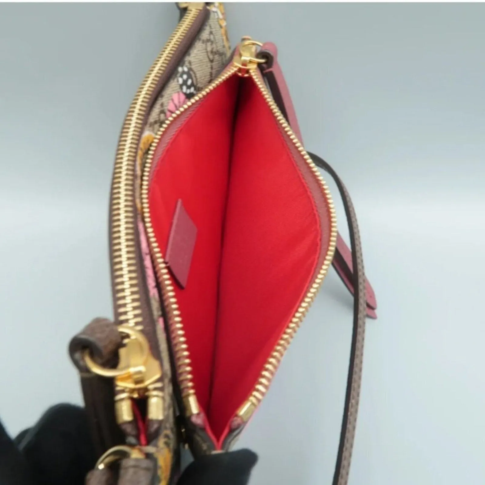 GUCCI Brown W/P Canvas Shoulder Bag