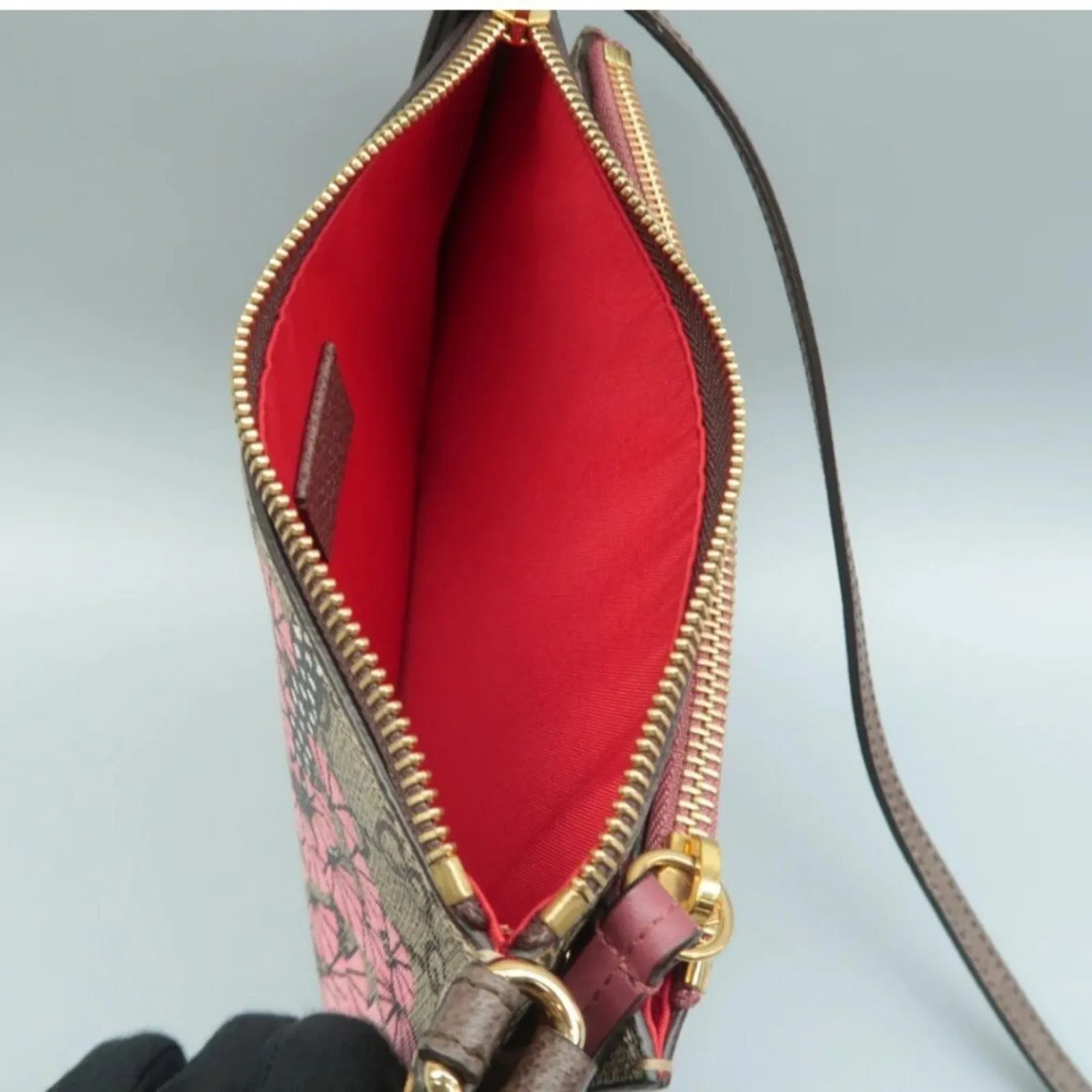 GUCCI Brown W/P Canvas Shoulder Bag