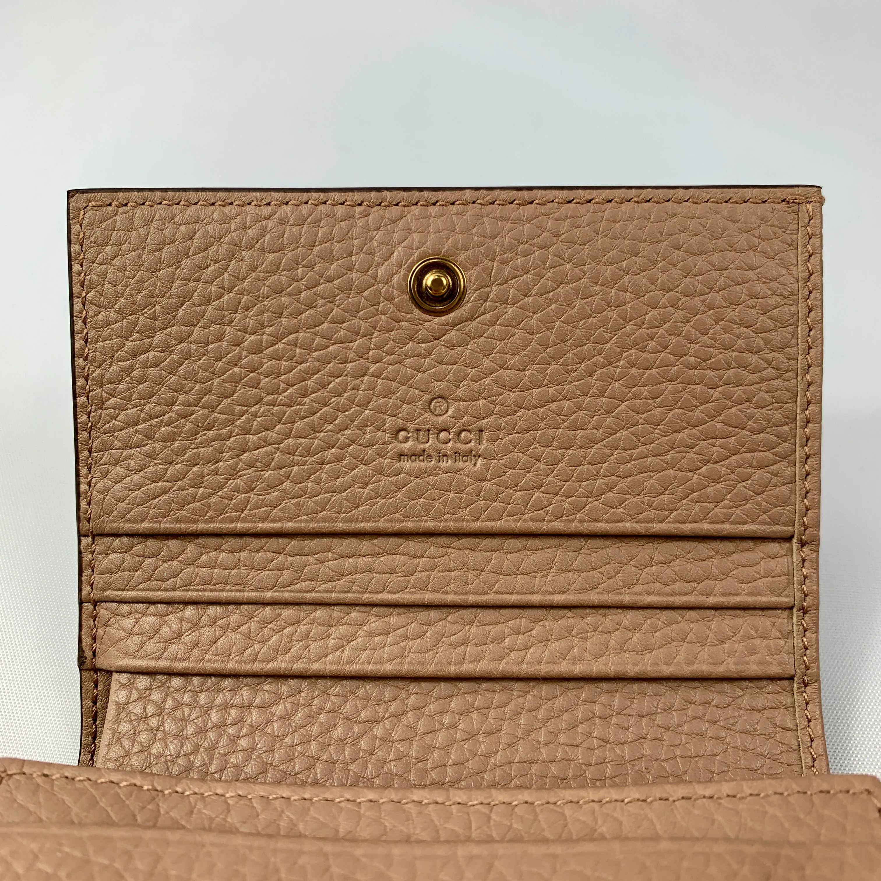 Gucci Cellarius Blind for Love Mini Wallet in Violet