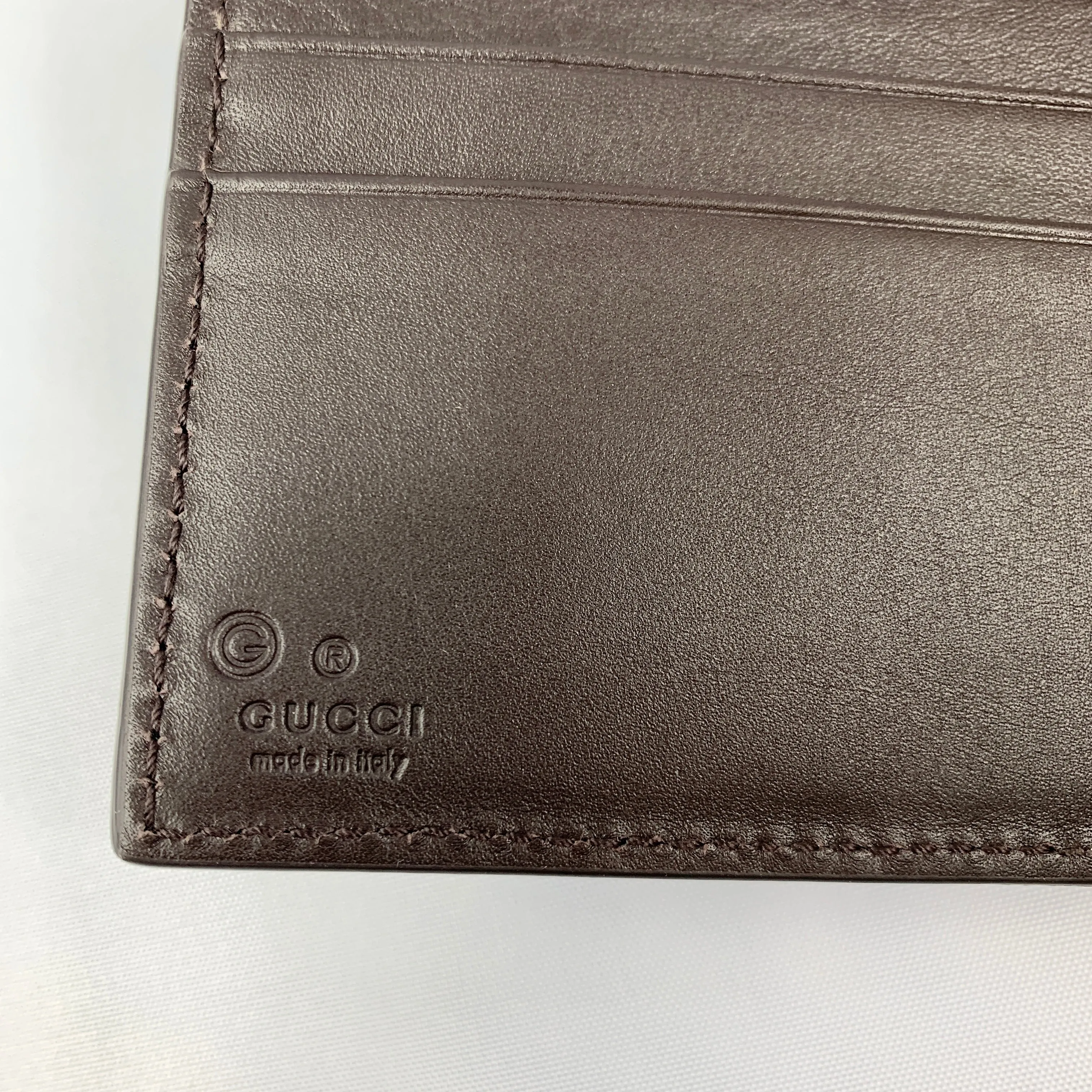 Gucci Microguccissima Men’s Bi-Fold Wallet in T. Moro
