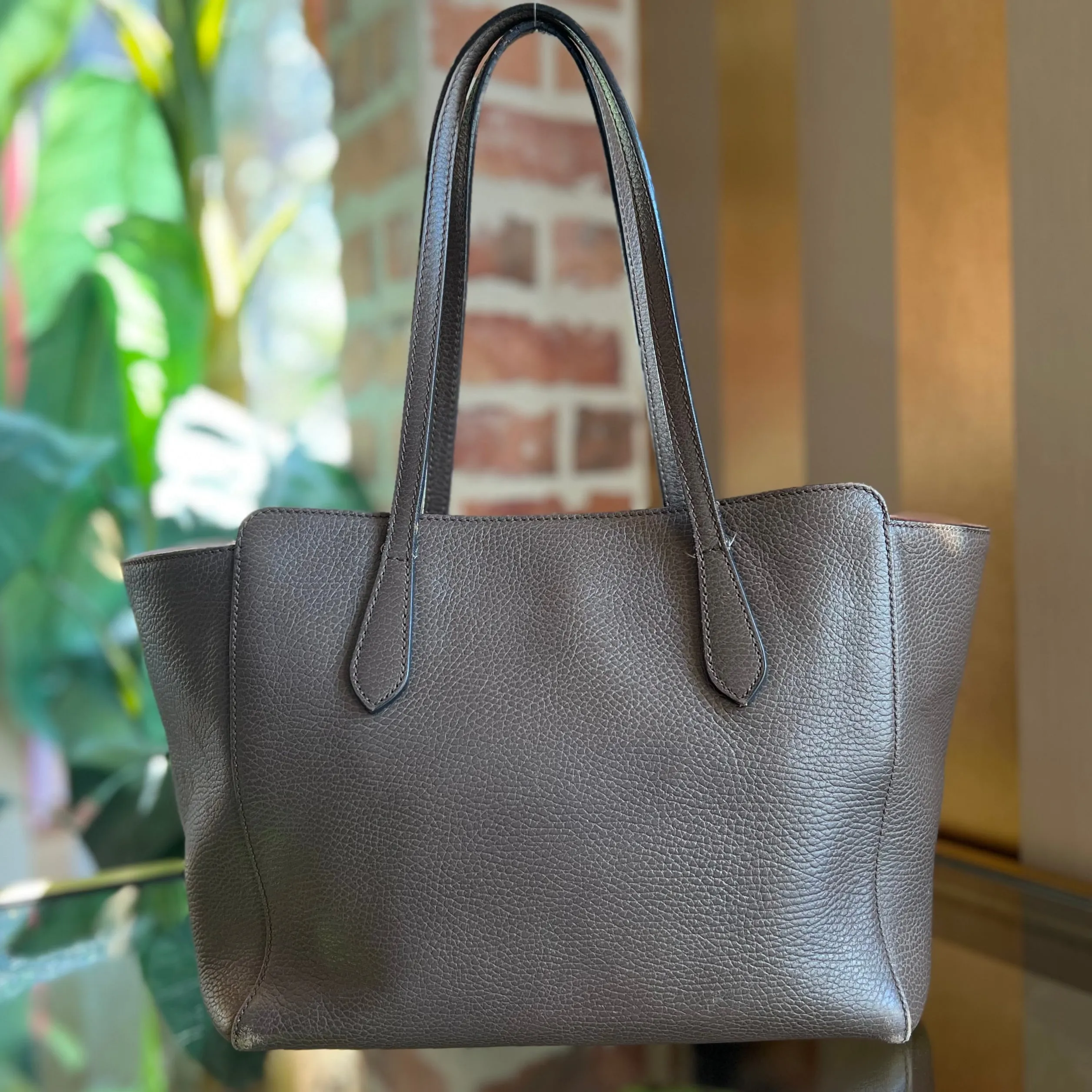 GUCCI Swing Small Gray Pink Pebbled Calfskin Leather Tote Bag