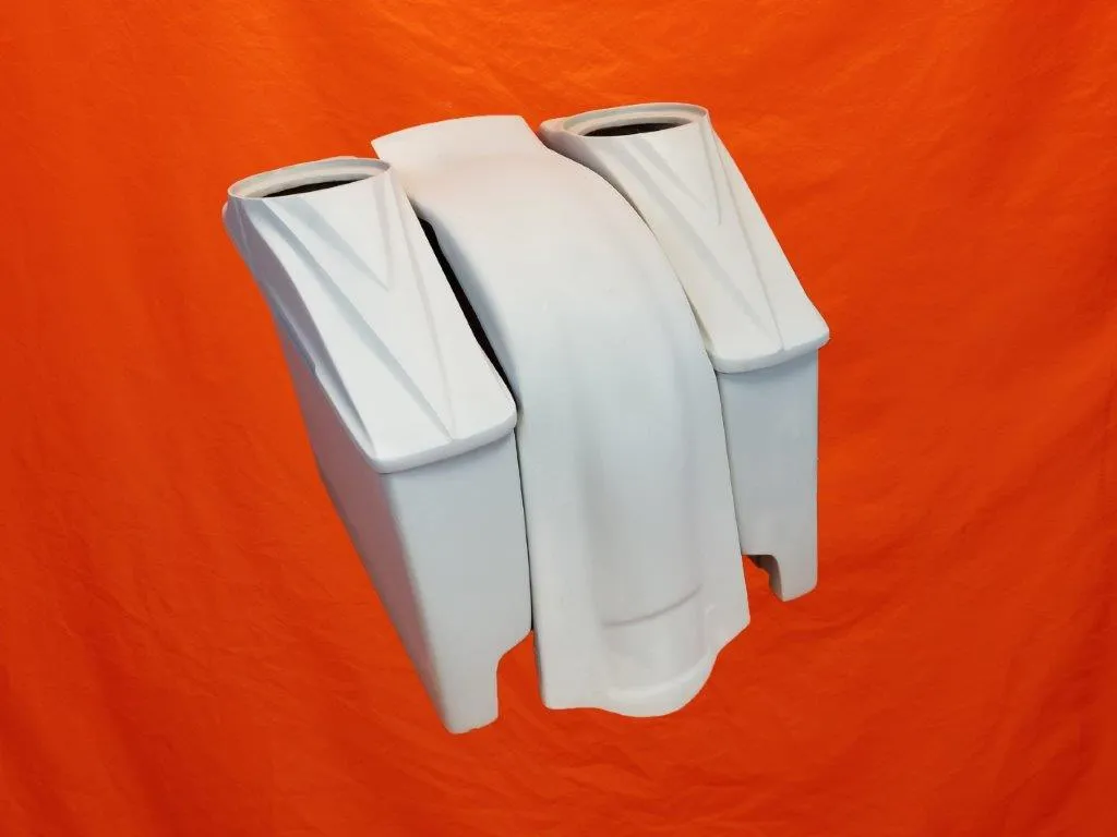 Harley Davidson 4" Bagger Stretched Bags 8.8 Speaker Lids Cut Fender