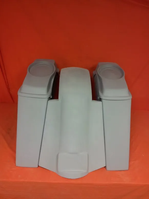 Harley Davidson 4" Extended Stretched Saddlebags   6 x 9 Speaker Lids & Replacement Fender 09 - 13