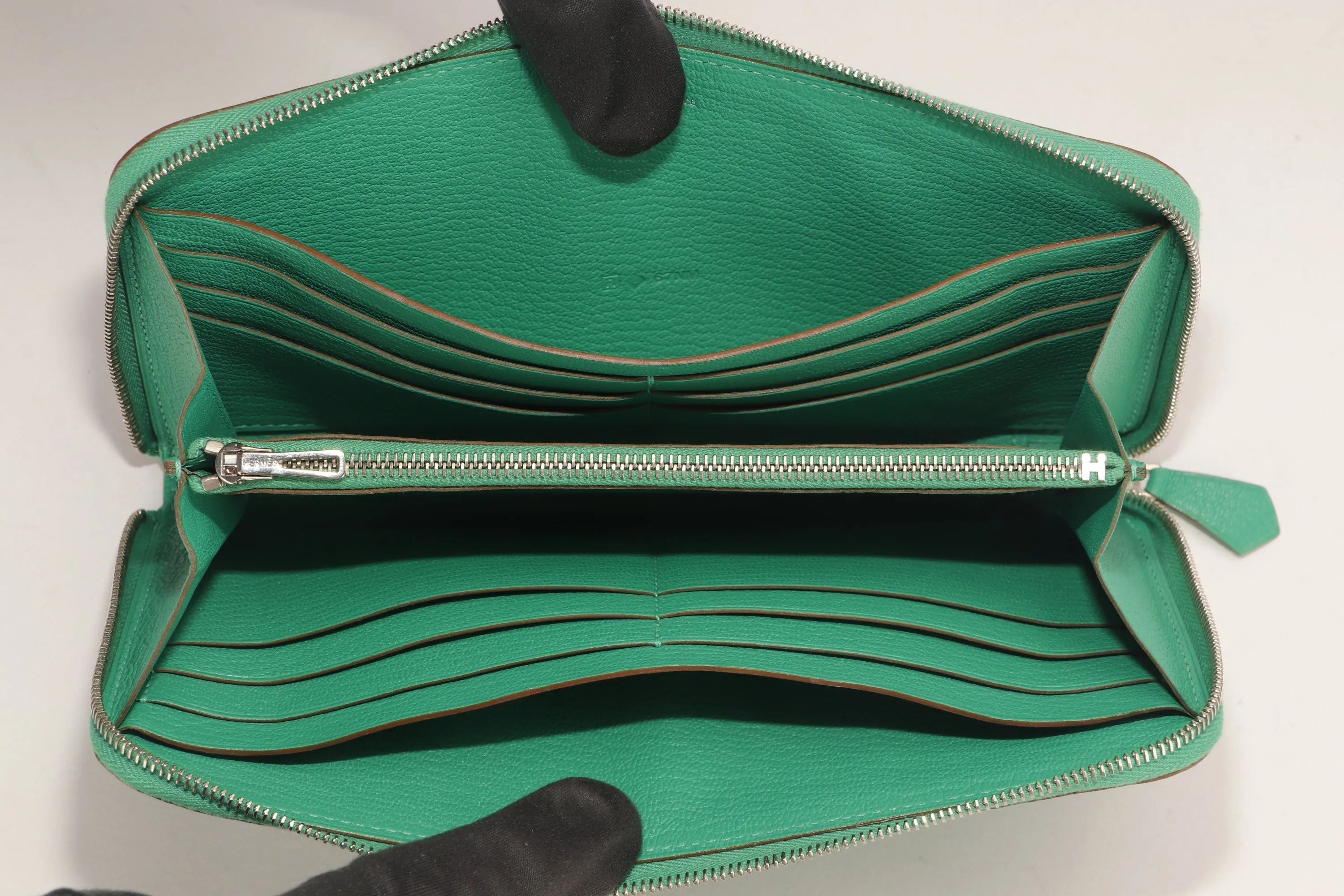 HERMES AZAP WALLET (STAMP R) GREEN MENTHE CHEVRE LEATHER, WITH DUST COVER & BOX