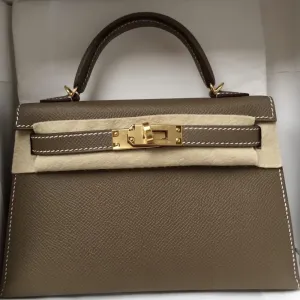 Hermès Kelly 20 Etoupe Sellier Epsom Gold Hardware GHW