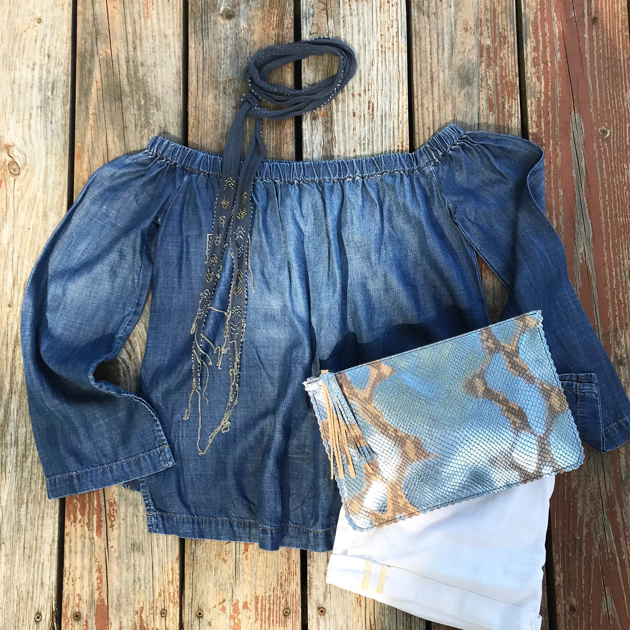 Linna Clutch Coal Reflection