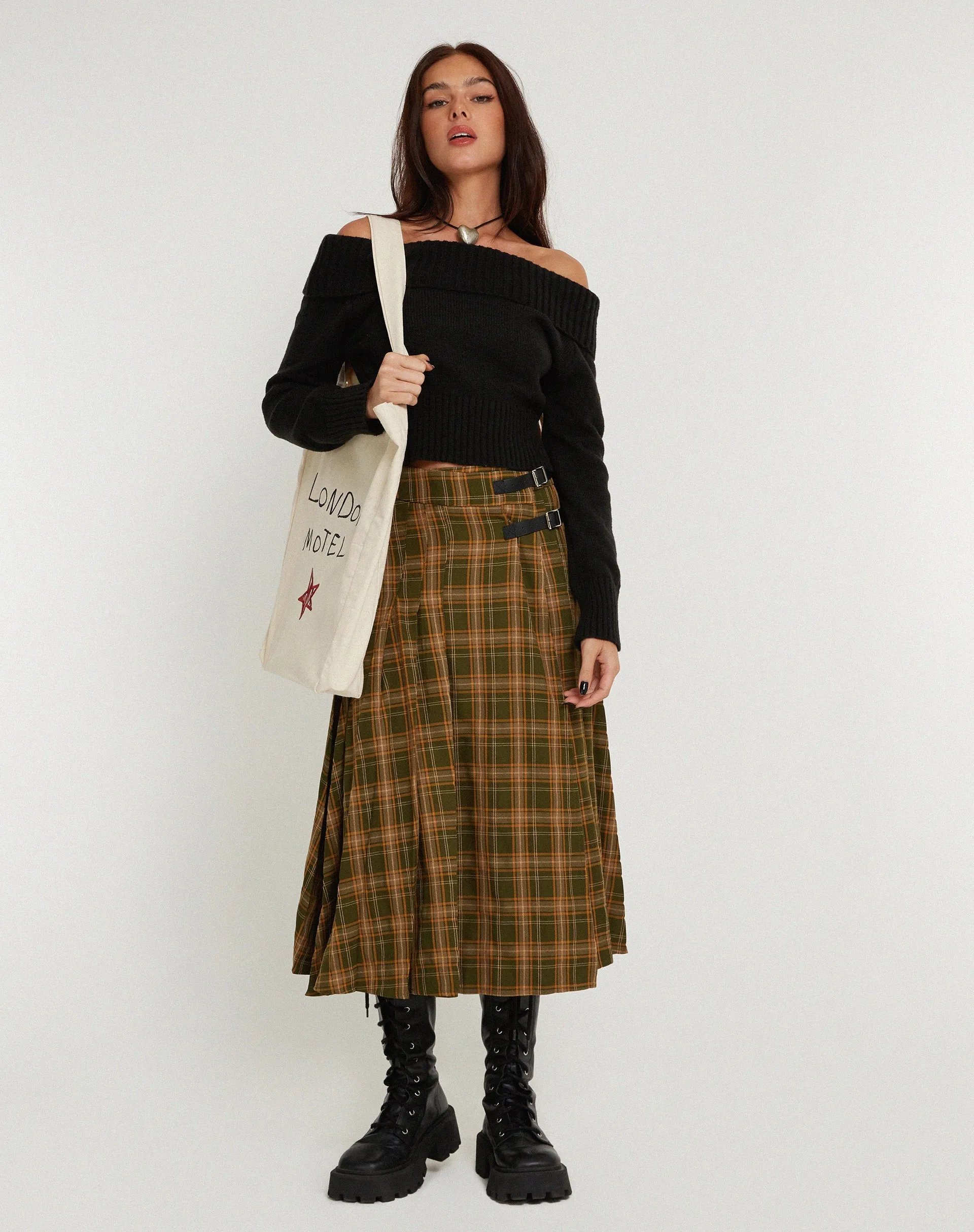 London Tote Bag in Ecru London Motel Embro