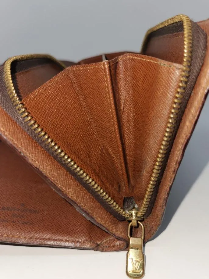 Louis Vuitton 1980’s Passport Wallet
