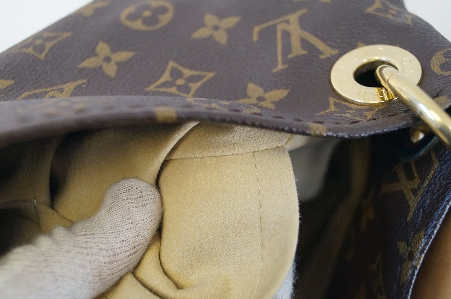 LOUIS VUITTON Artsy MM Monogram Canvas Tote Handbag