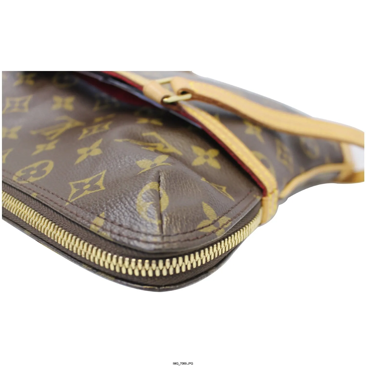 LOUIS VUITTON Coussin GM Monogram Canvas Shoulder Bag