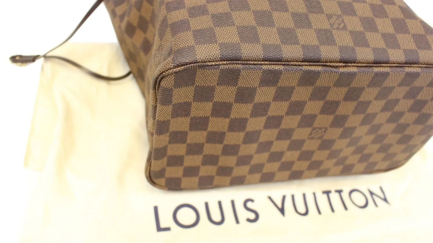 LOUIS VUITTON Damier Ebene Neverfull MM Tote Bag