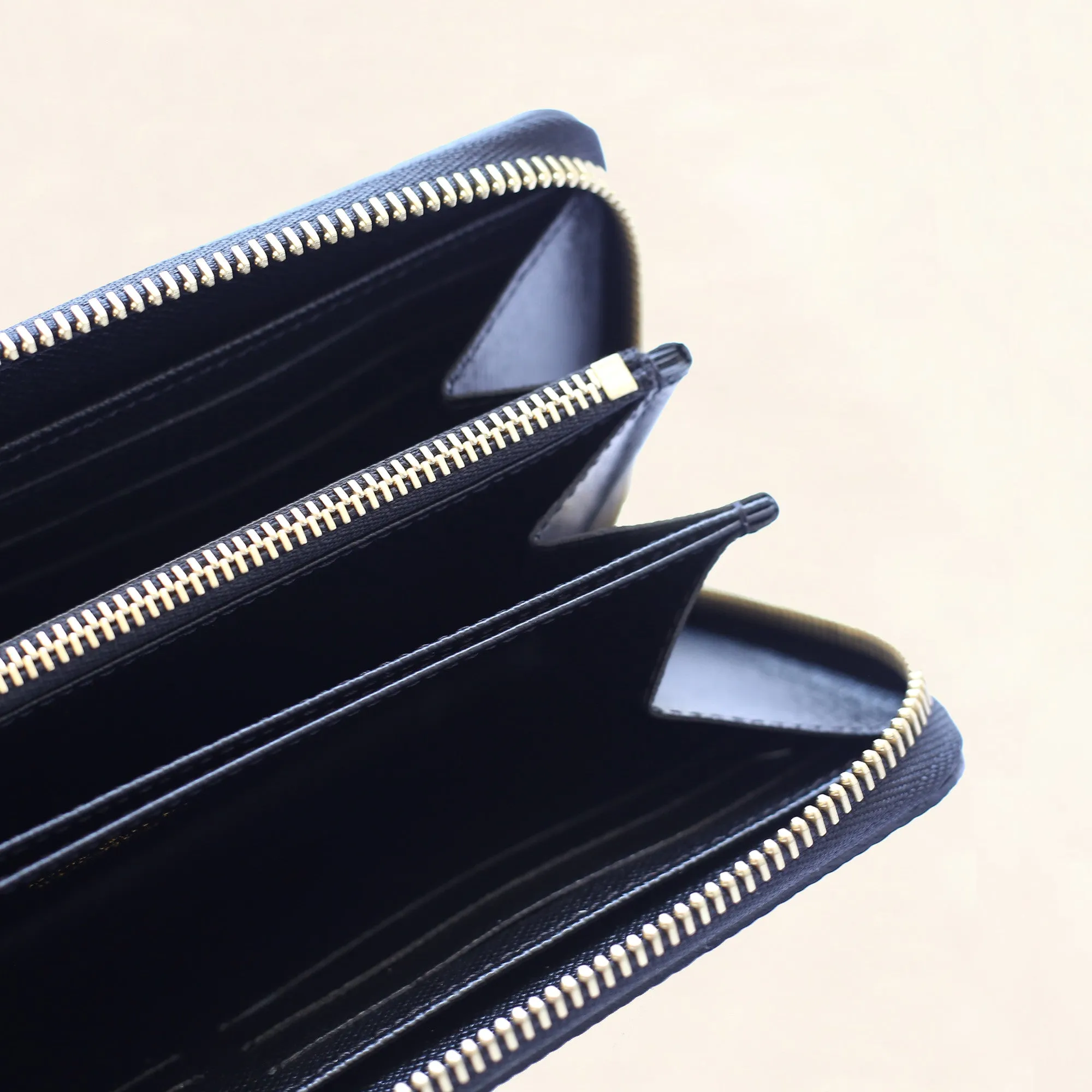 Louis Vuitton | Epi Race Zippy Wallet | One Size