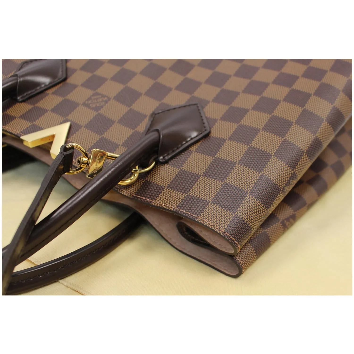 LOUIS VUITTON Kensington Damier Ebene Shoulder Bag Brown