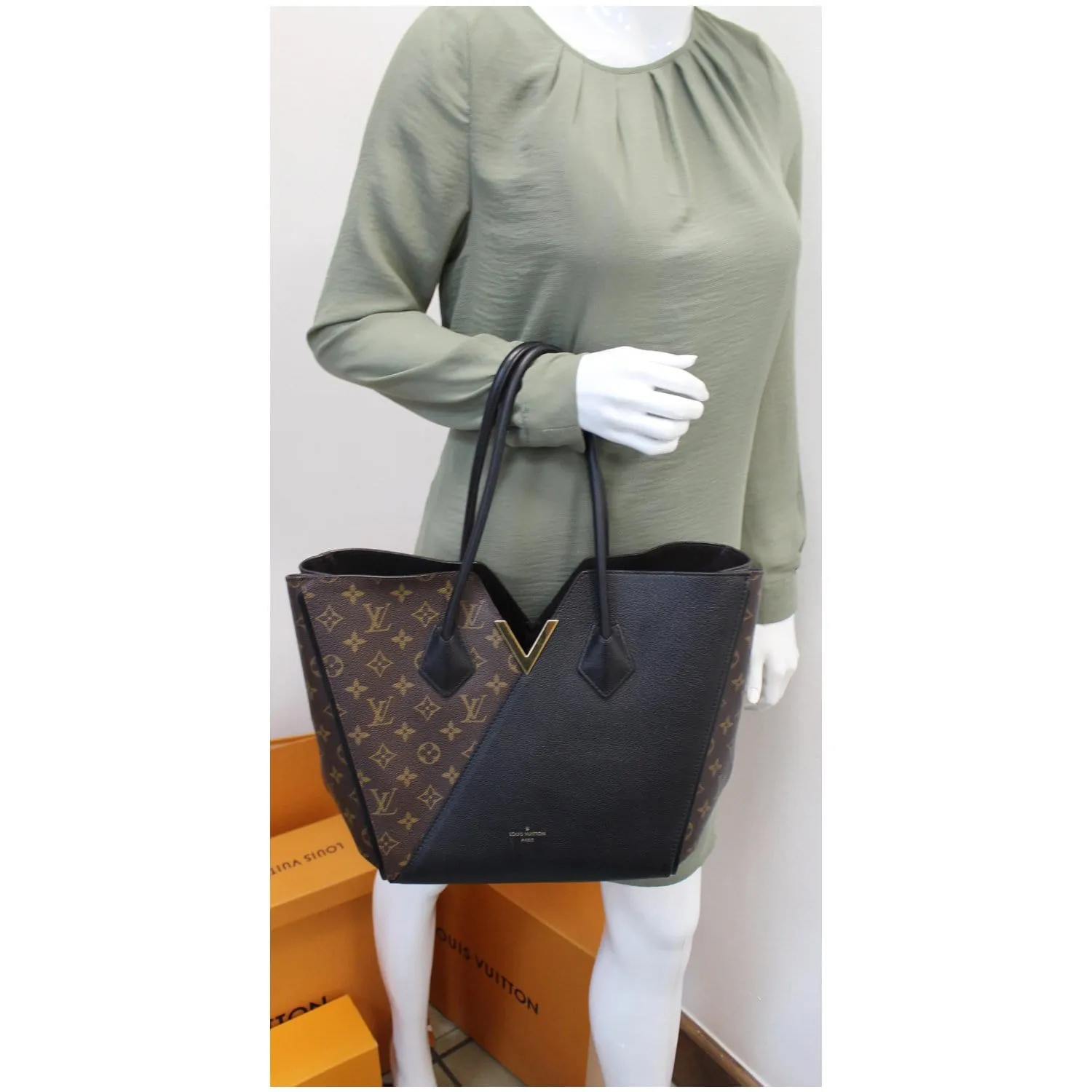LOUIS VUITTON Kimono Monogram Calfskin Tote Bag Brown/Black