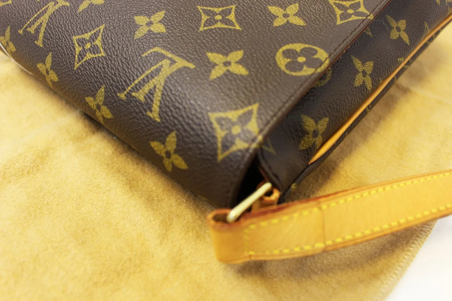 LOUIS VUITTON Monogram Canvas Musette Salsa Crossbody Bag