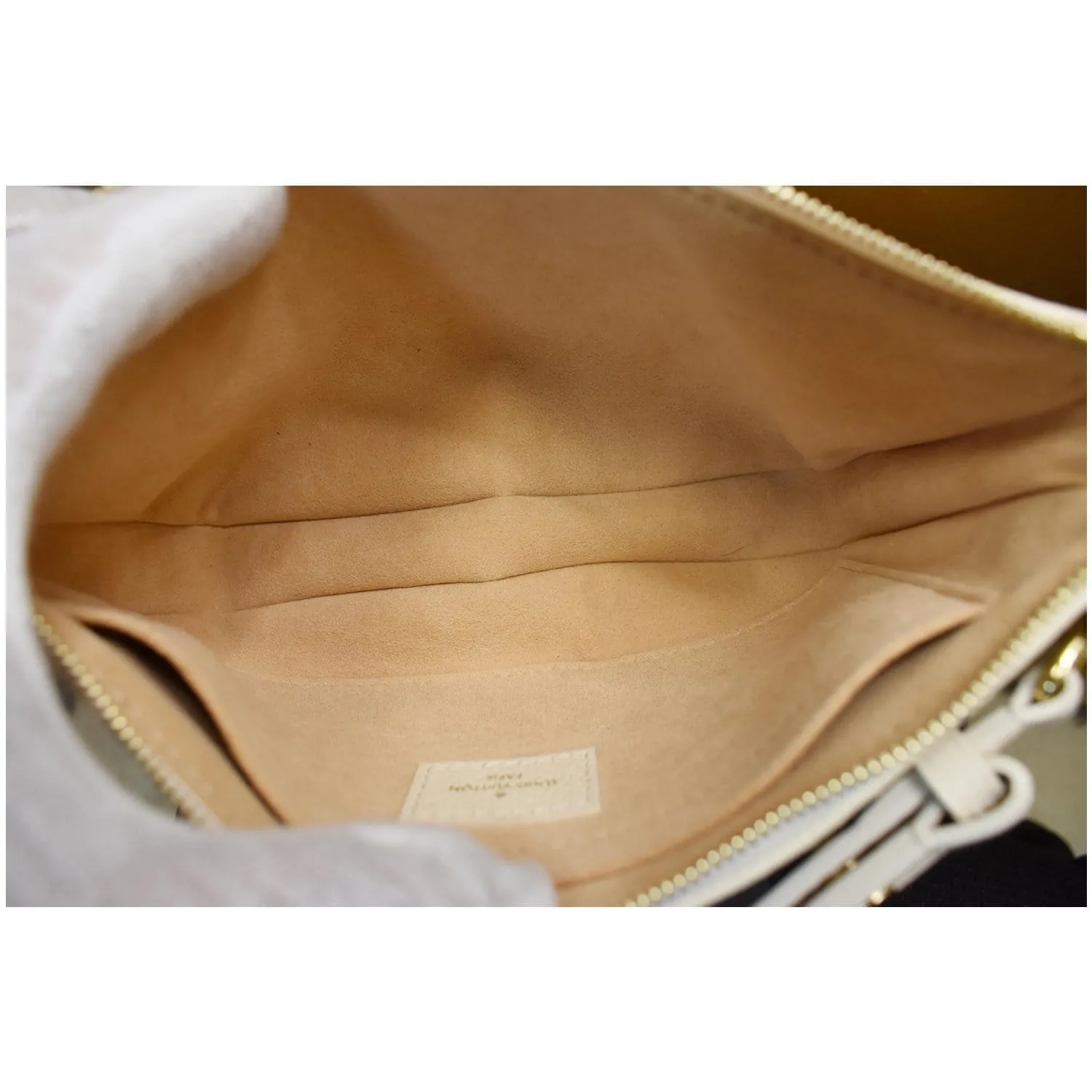 LOUIS VUITTON Multi Pochette Accessories Empreinte Shoulder Bag Cream