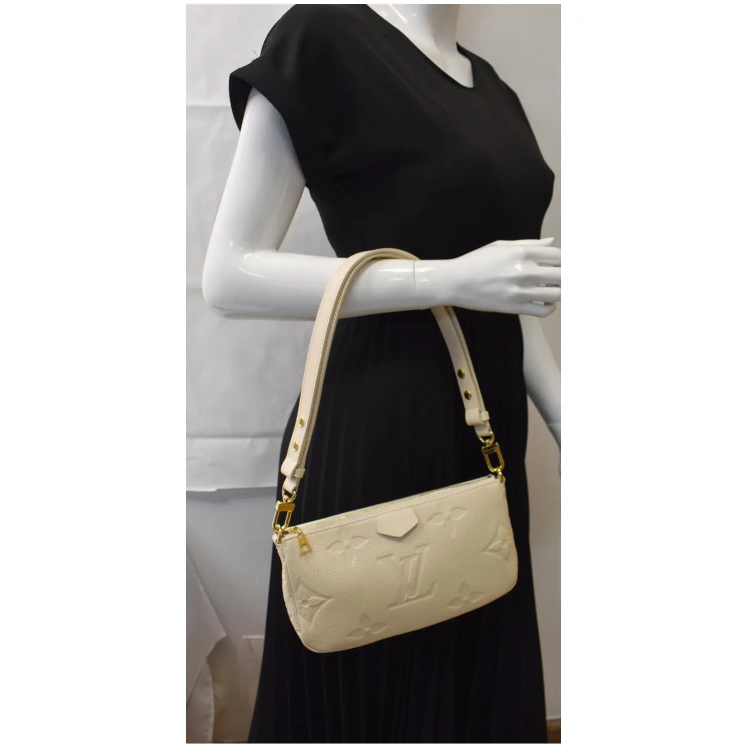LOUIS VUITTON Multi Pochette Accessories Empreinte Shoulder Bag Cream